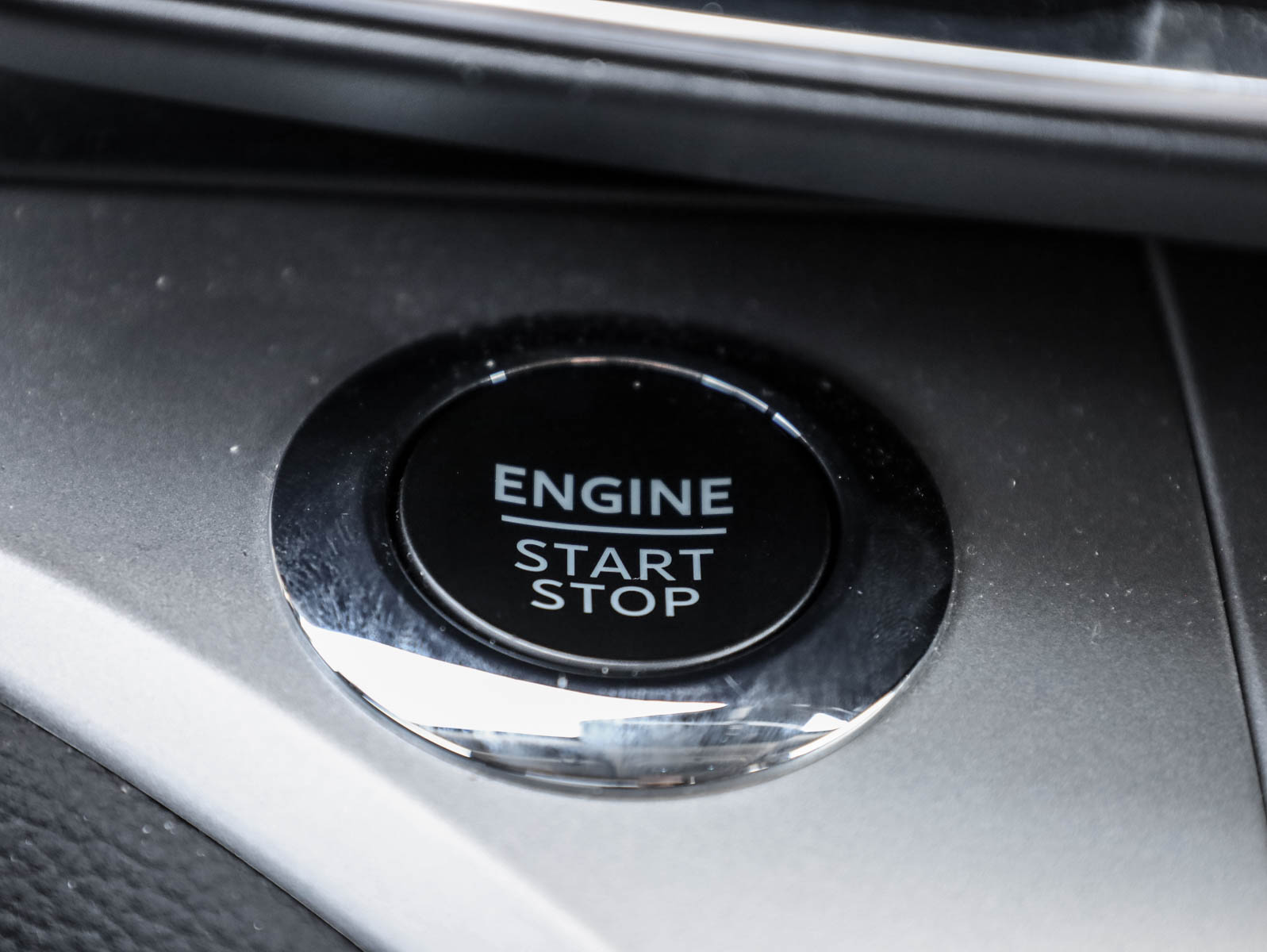 2023 Ford Explorer XLT 4WD - Thumbnail 33