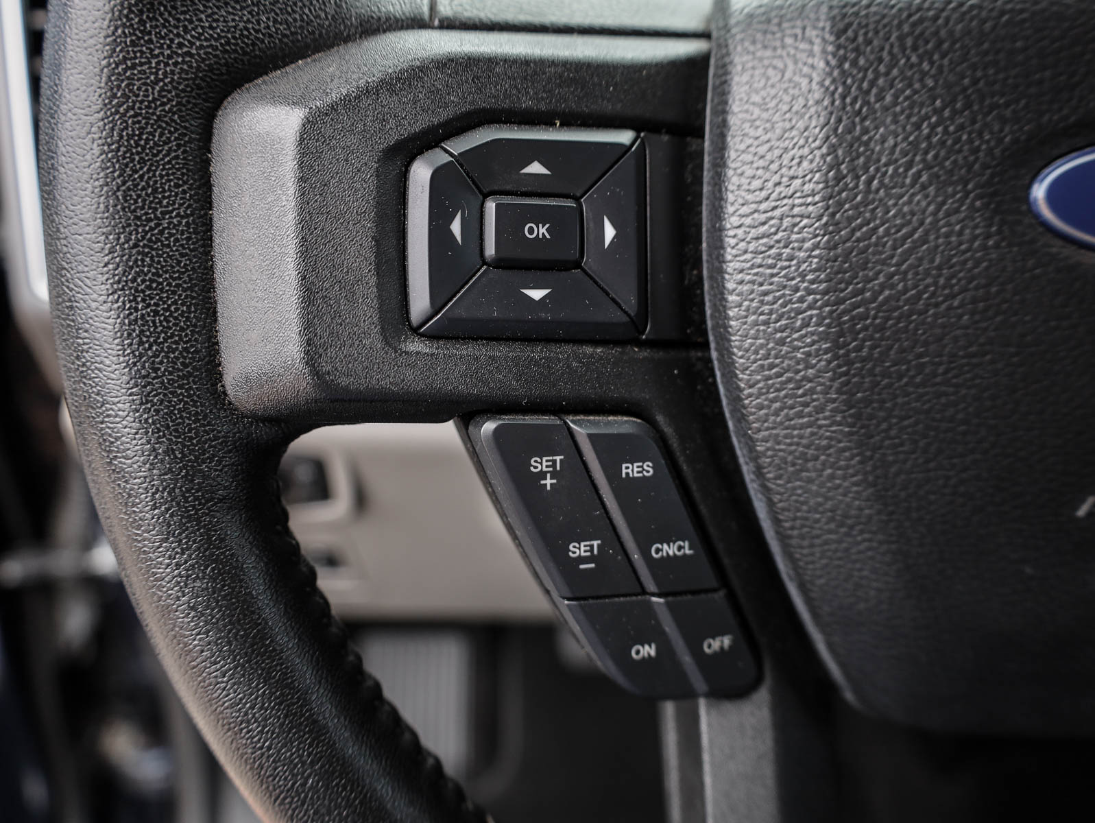 2018 Ford F-150 - Thumbnail 16