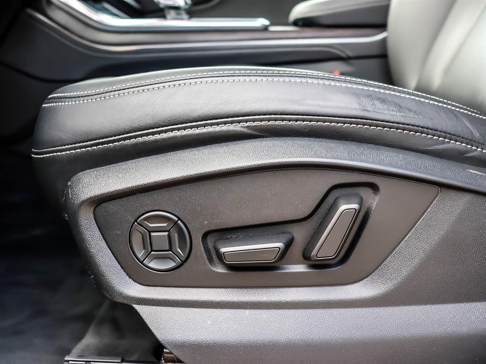 2023 Audi Q8 55 3.0T Progressiv quattro 8sp Tiptronic - Thumbnail 24