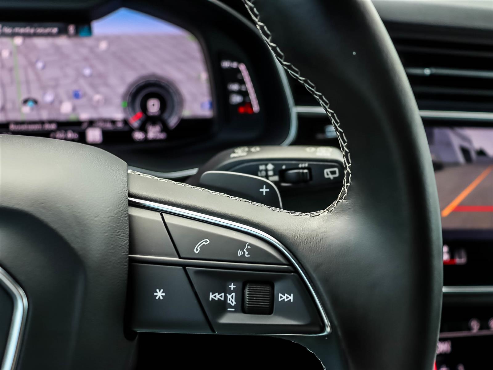 2023 Audi Q8 55 3.0T Progressiv quattro 8sp Tiptronic - Thumbnail 32