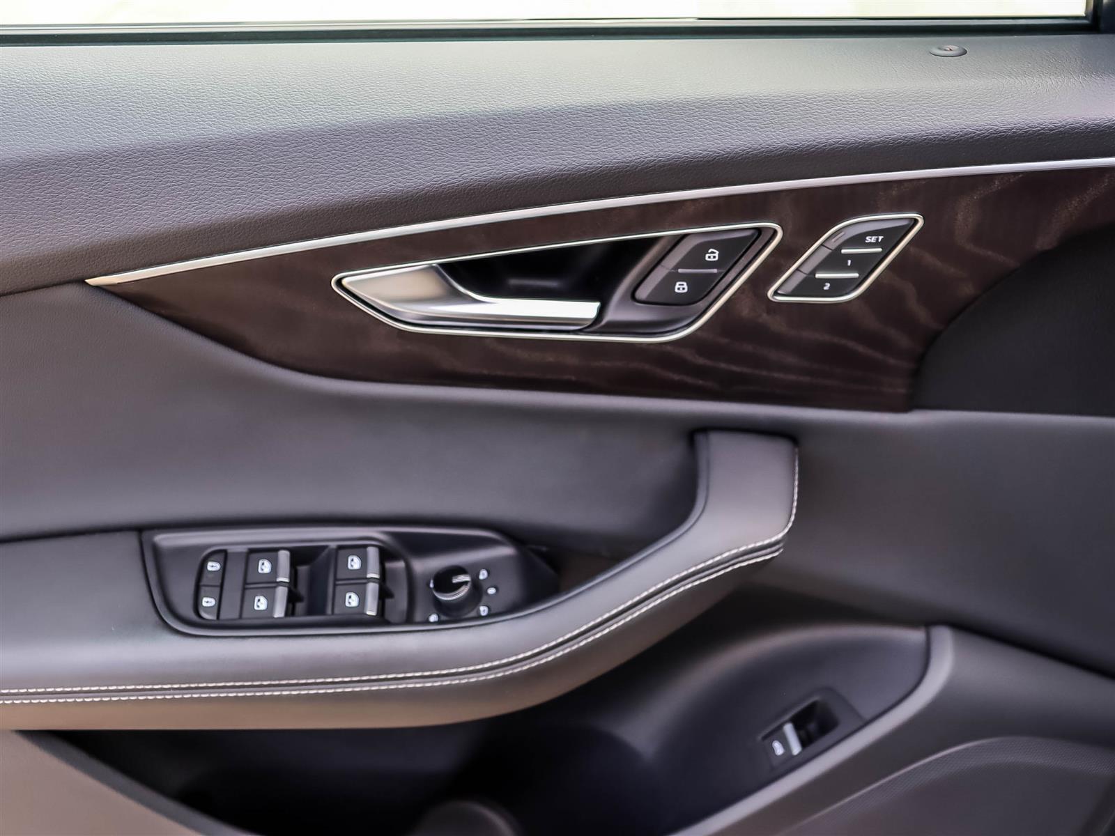 2023 Audi Q8 55 3.0T Progressiv quattro 8sp Tiptronic - Thumbnail 6