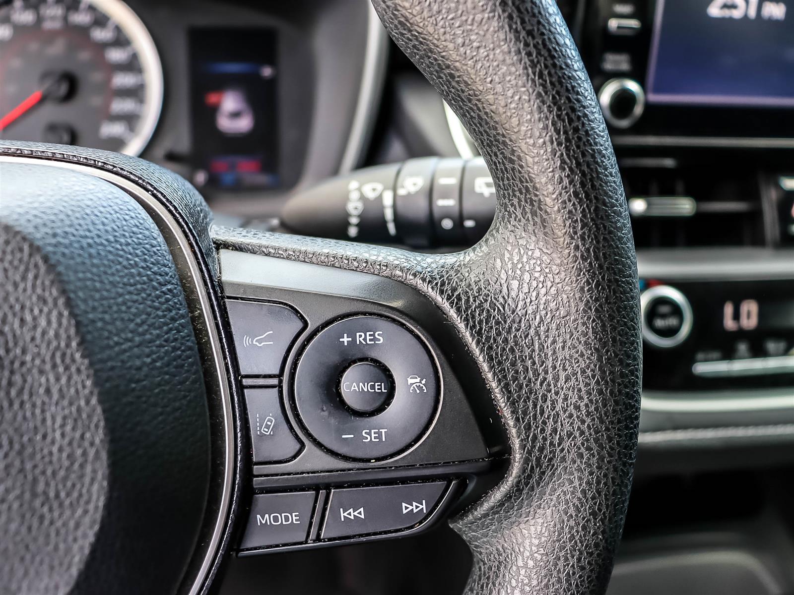 2020 Toyota Corolla Hatchback CVT - Thumbnail 27