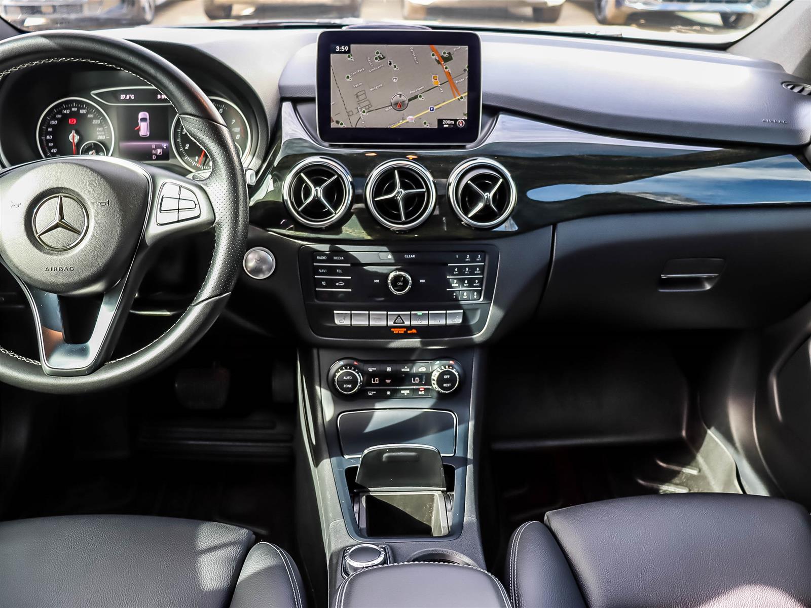 2018 Mercedes-Benz B250 4MATIC Sports Tourer - Thumbnail 11