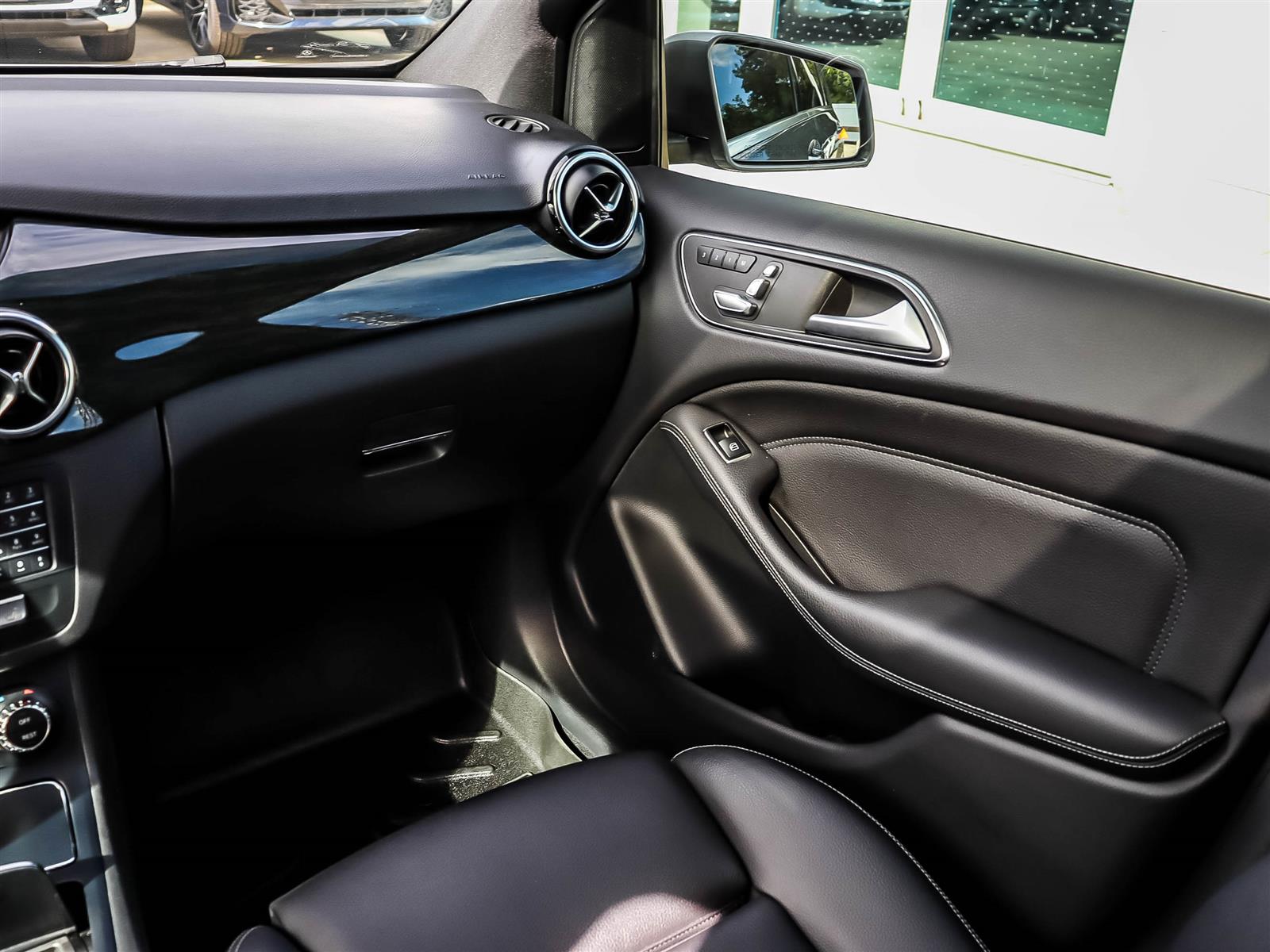 2018 Mercedes-Benz B250 4MATIC Sports Tourer - Thumbnail 12