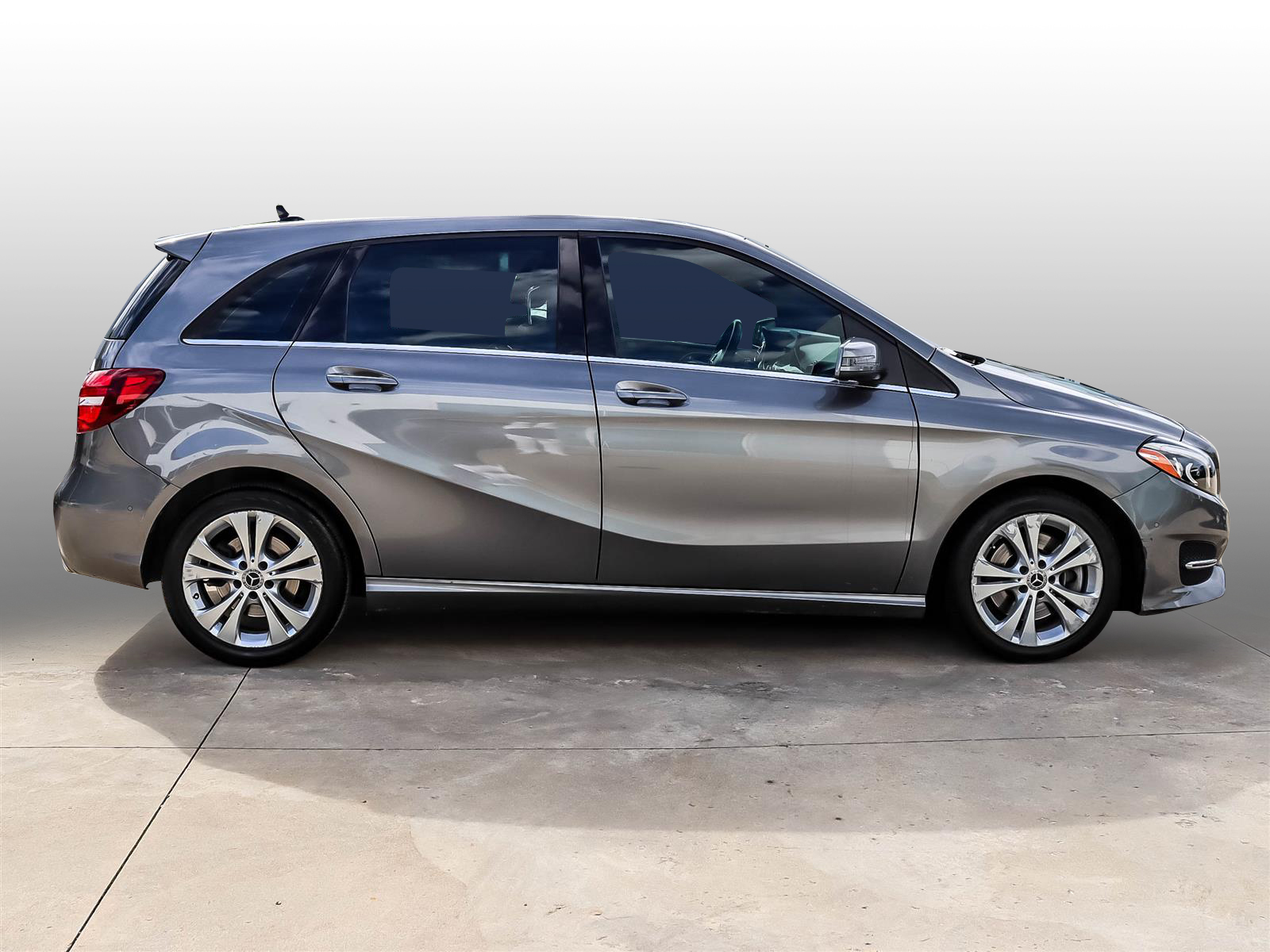 2018 Mercedes-Benz B250 4MATIC Sports Tourer - Thumbnail 3