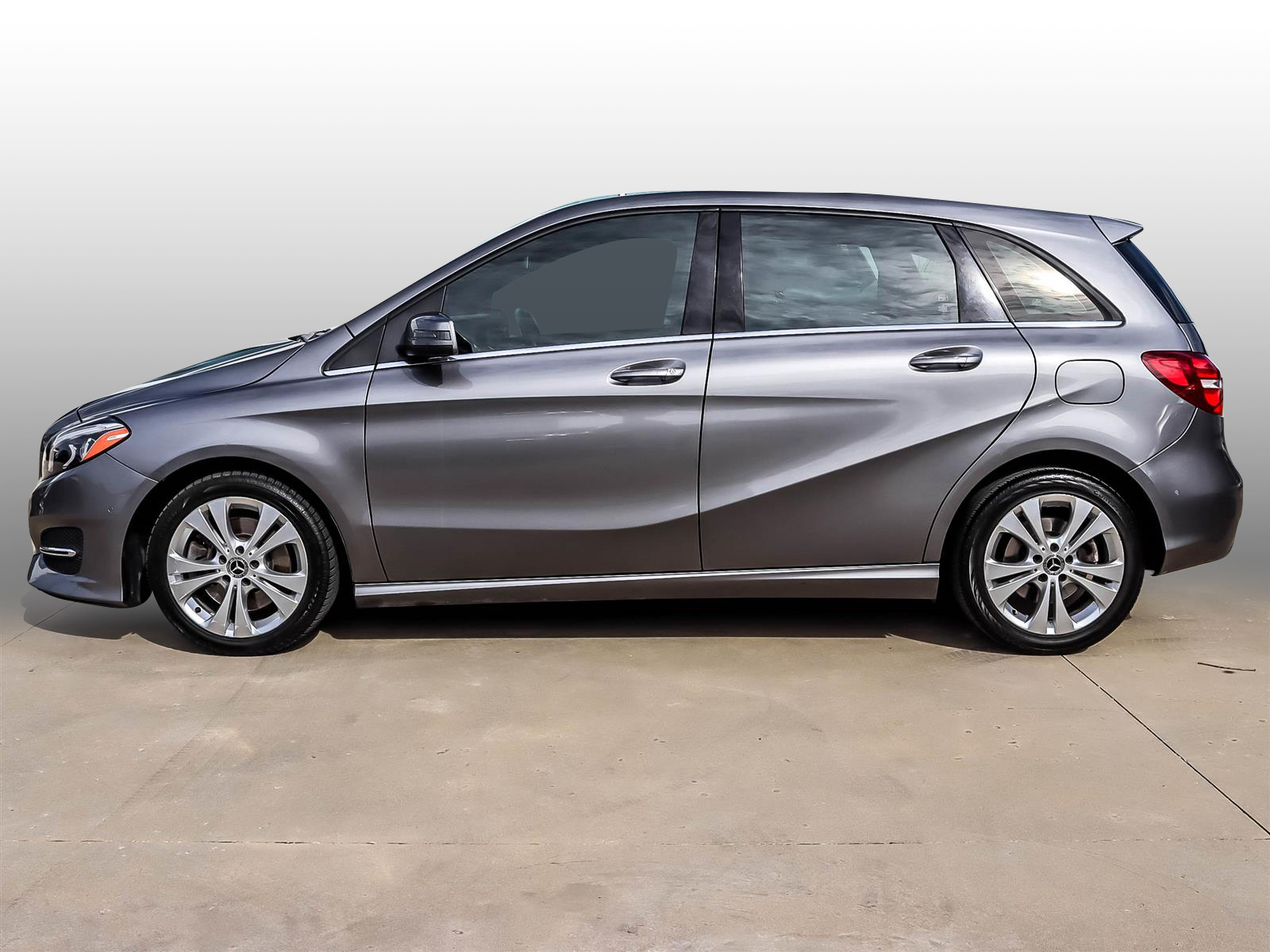 2018 Mercedes-Benz B250 4MATIC Sports Tourer - Thumbnail 5