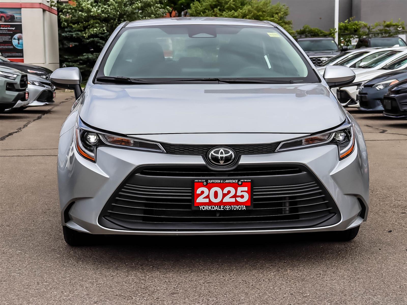 2025 Toyota Corolla LE - Thumbnail 2