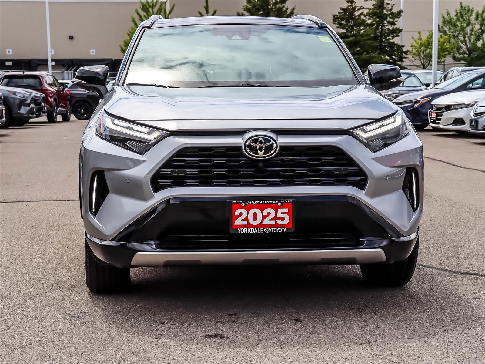 2025 Toyota RAV4 Hybrid XSE - Thumbnail 2