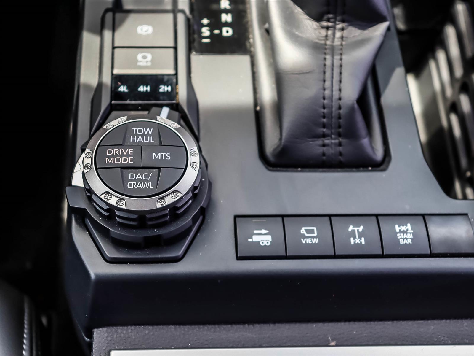2024 Toyota Tacoma Hybrid TRD OFF ROAD PREMIUM - Thumbnail 32