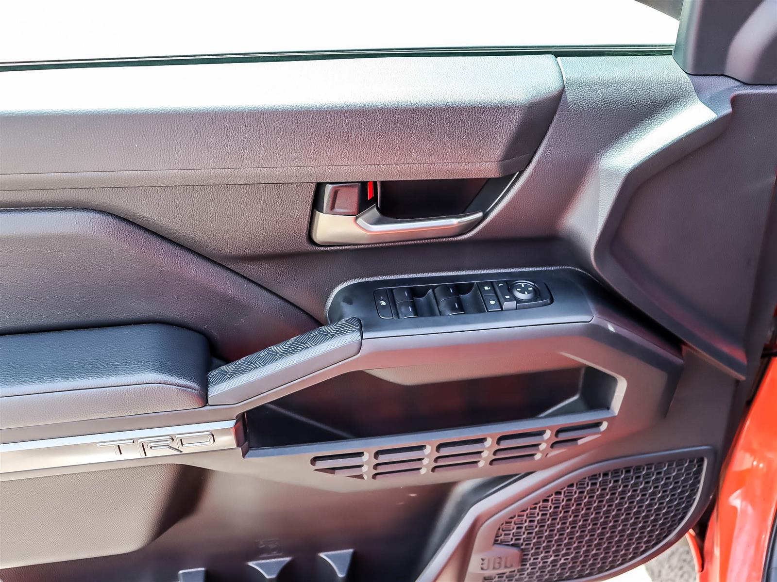 2024 Toyota Tacoma Hybrid TRD OFF ROAD PREMIUM - Thumbnail 6
