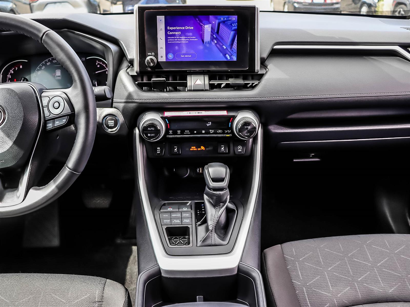2025 Toyota RAV4 XLE - Thumbnail 11