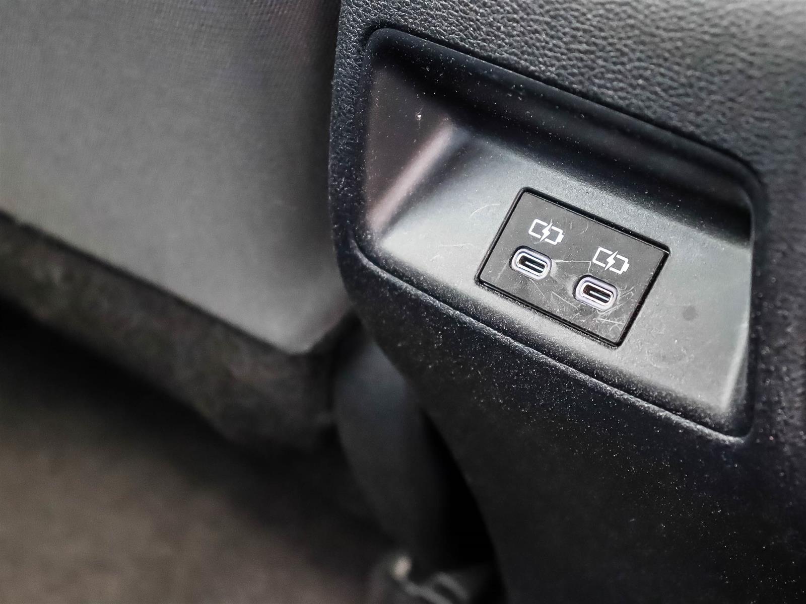 2025 Toyota Corolla Hybrid LE - Thumbnail 18