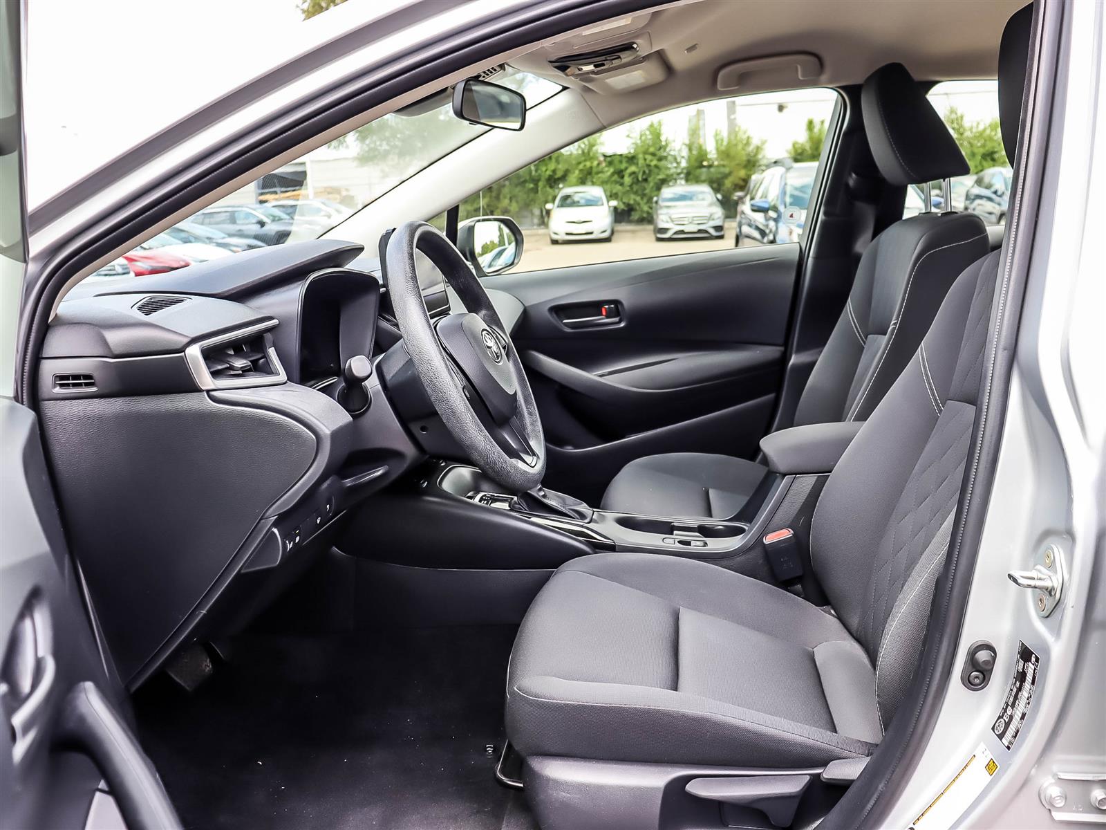 2025 Toyota Corolla Hybrid LE - Thumbnail 8