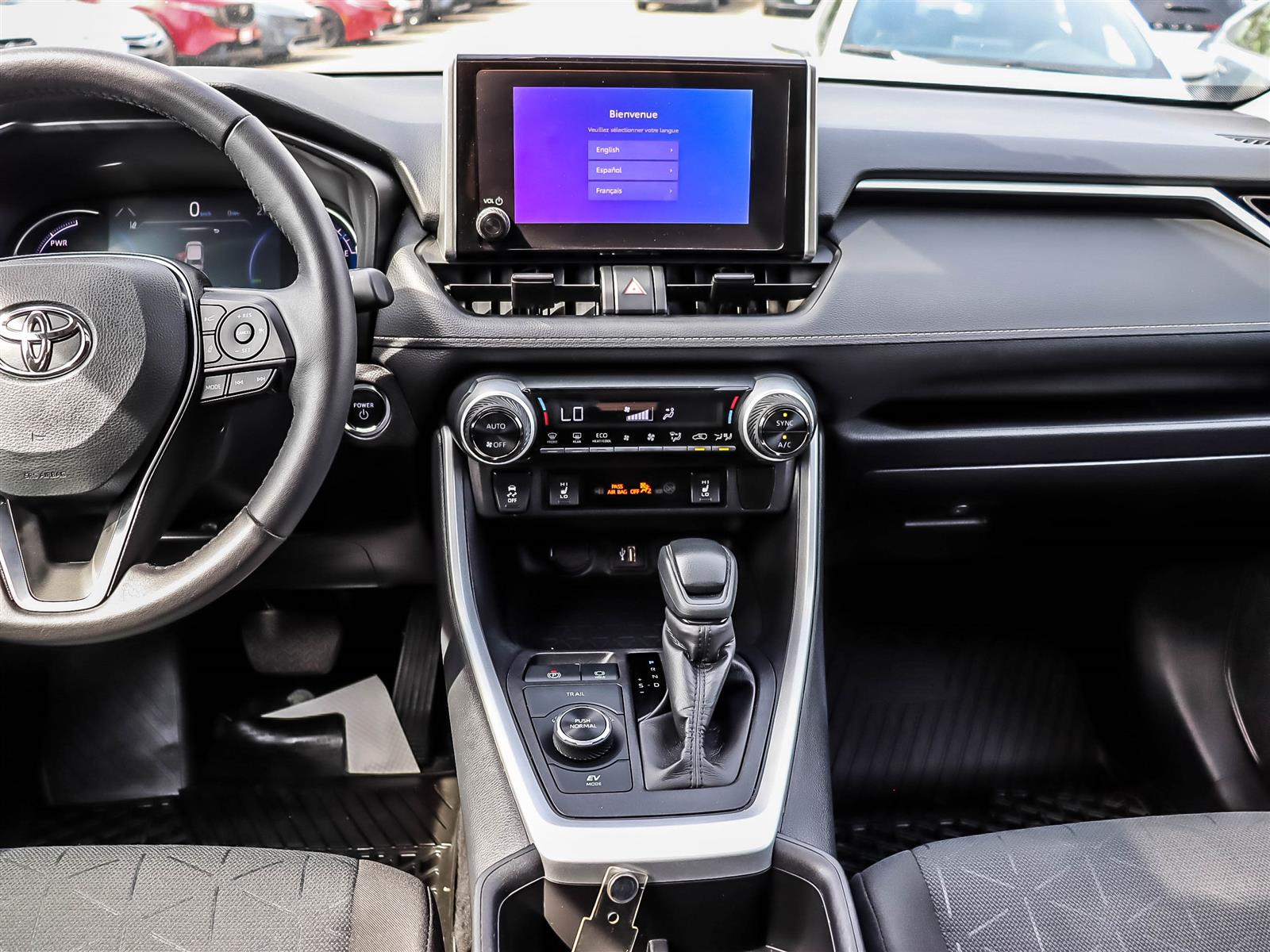 2025 Toyota RAV4 Hybrid XLE Woodland Edition - Thumbnail 11