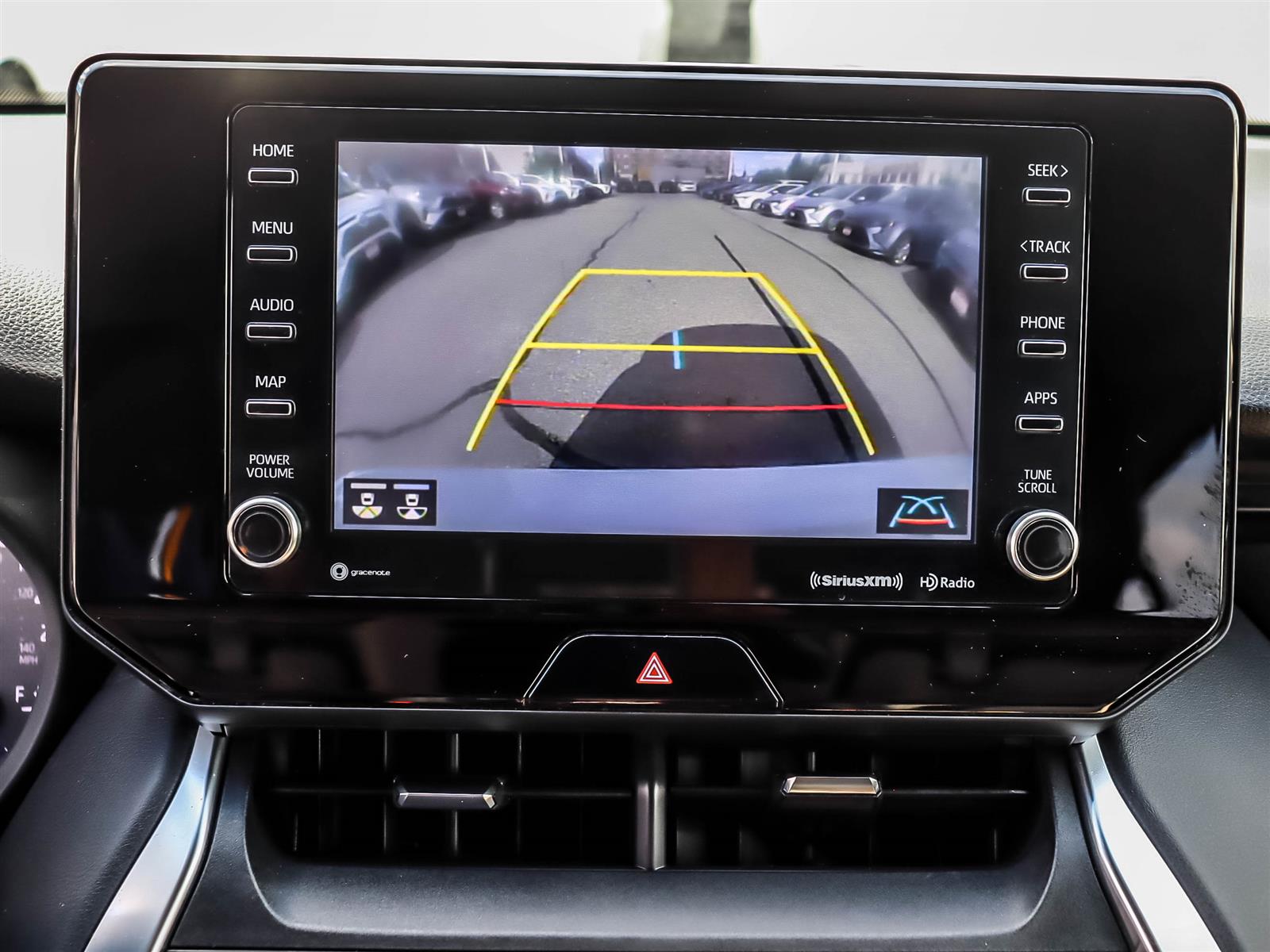 2022 Toyota Venza LE - Thumbnail 26