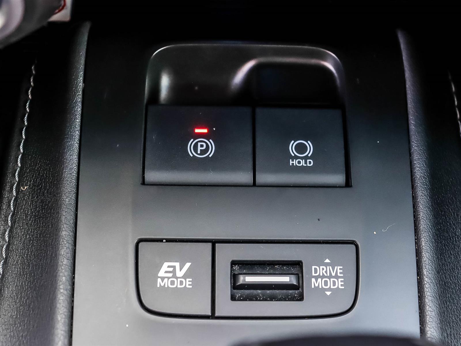 2022 Toyota Venza LE - Thumbnail 29