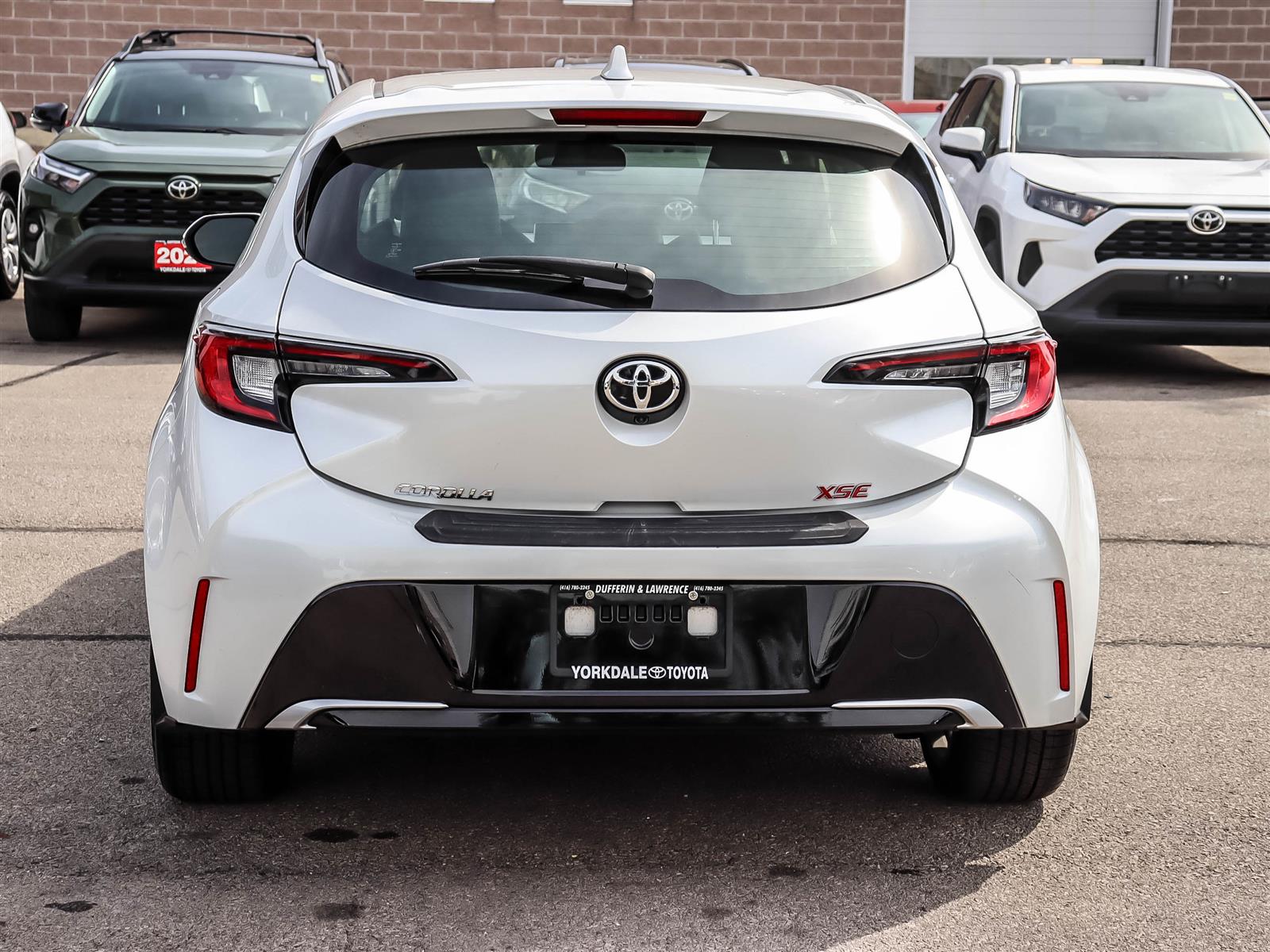 2024 Toyota Corolla Hatchback XSE - Thumbnail 4