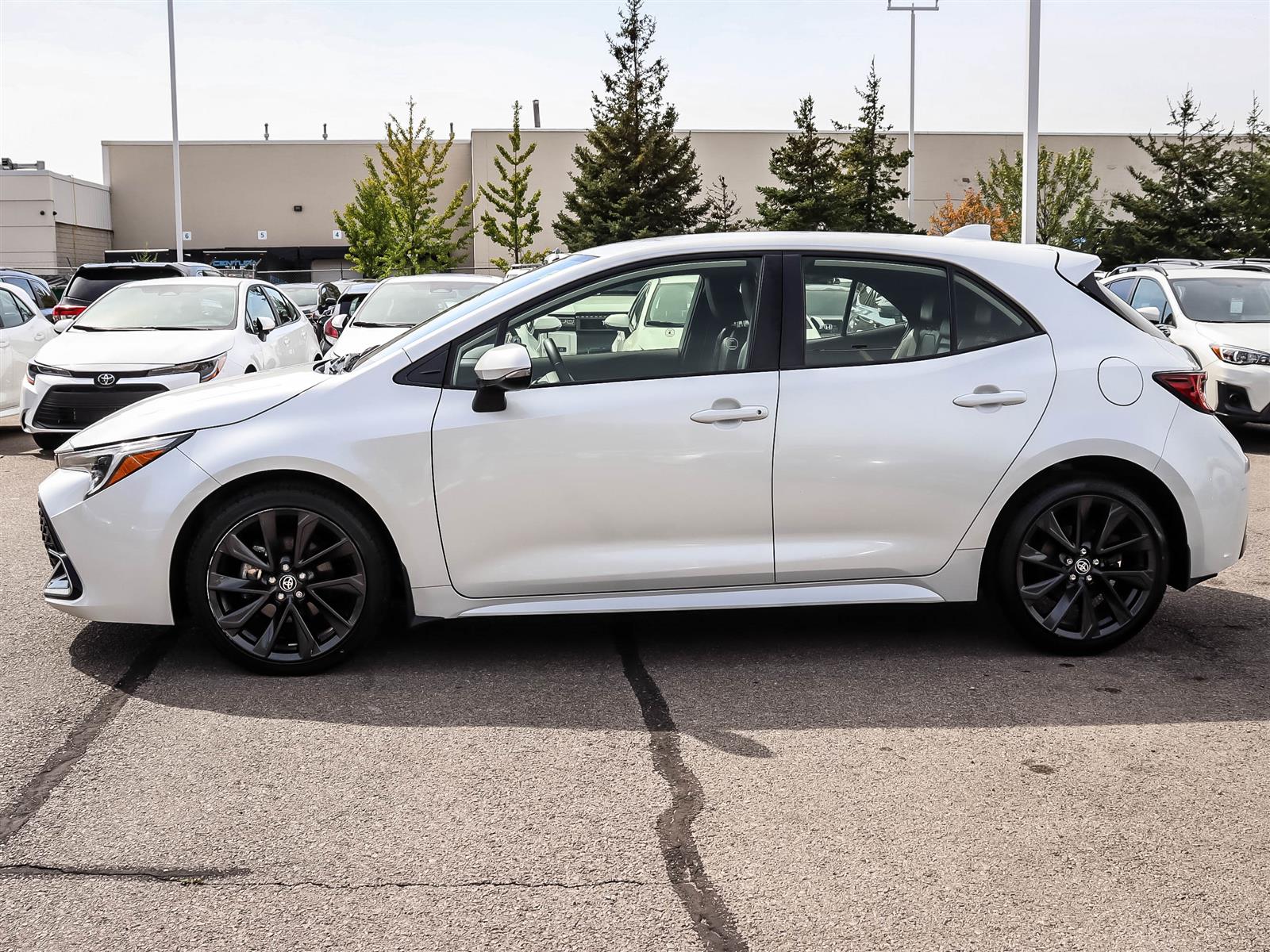 2024 Toyota Corolla Hatchback XSE - Thumbnail 5