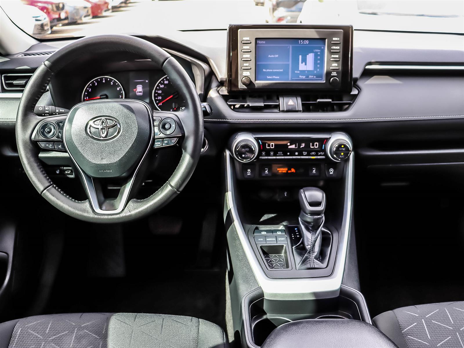 2021 Toyota RAV4 XLE - Thumbnail 10
