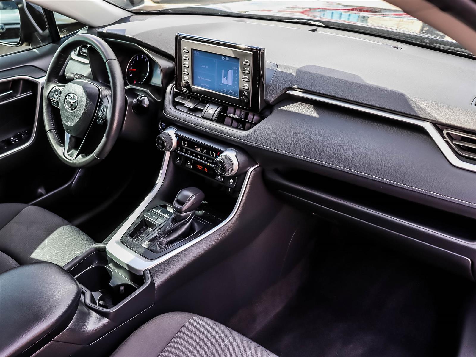 2021 Toyota RAV4 XLE - Thumbnail 15