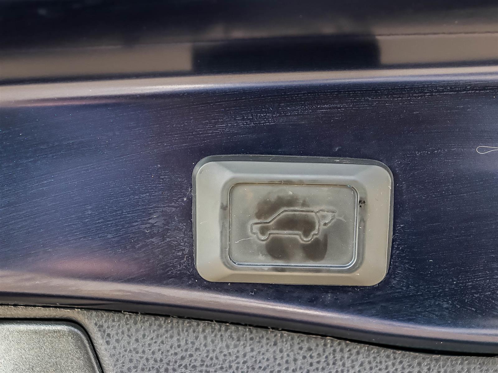 2021 Toyota RAV4 XLE - Thumbnail 20