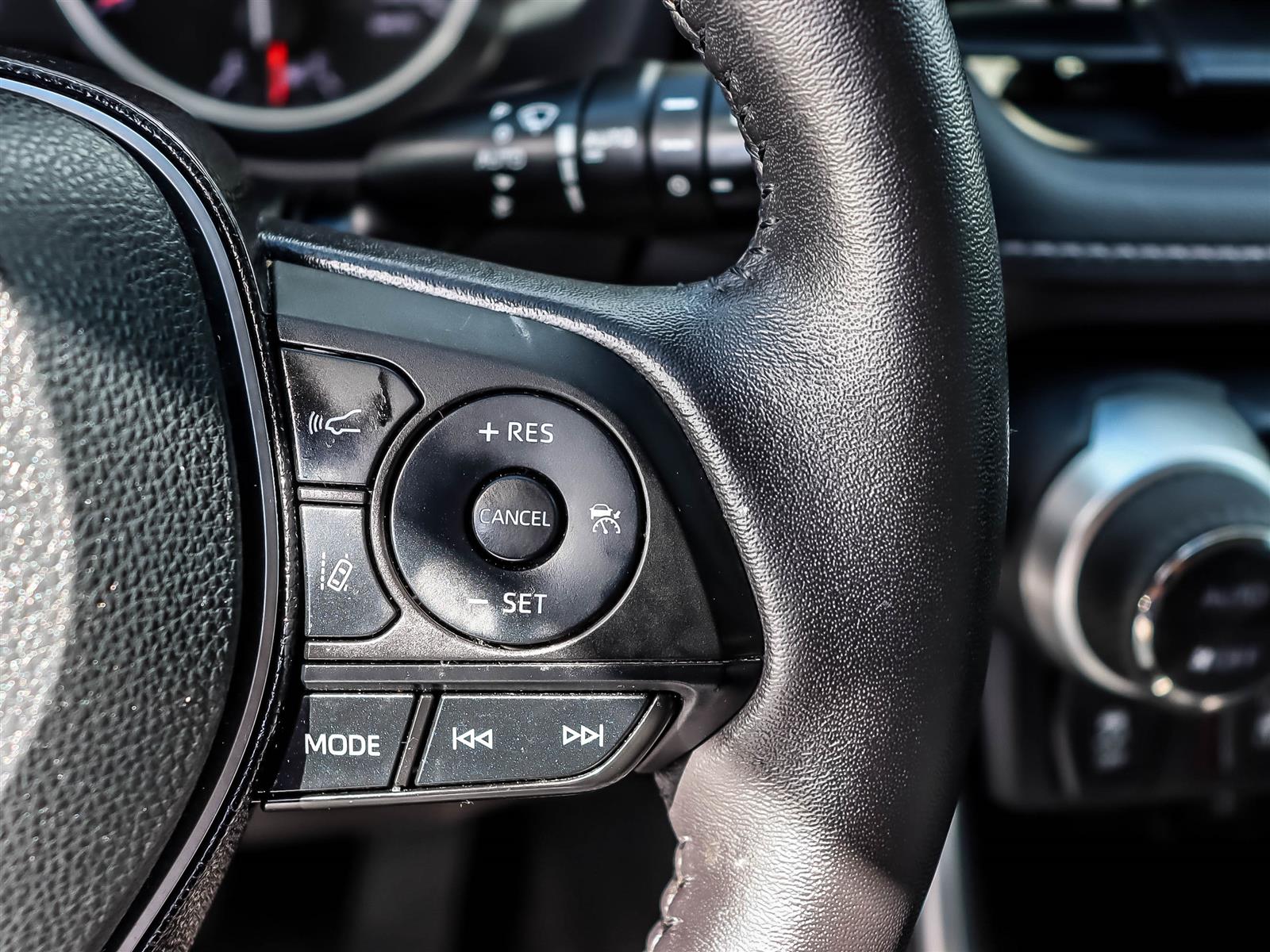 2021 Toyota RAV4 XLE - Thumbnail 34