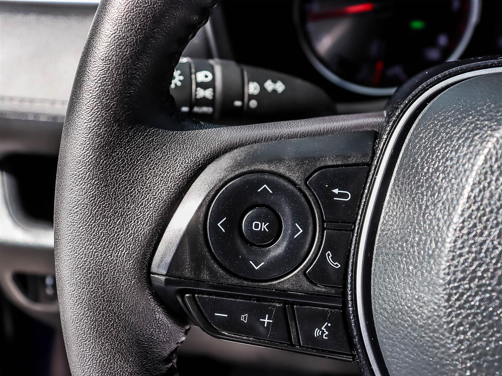 2021 Toyota RAV4 XLE - Thumbnail 36