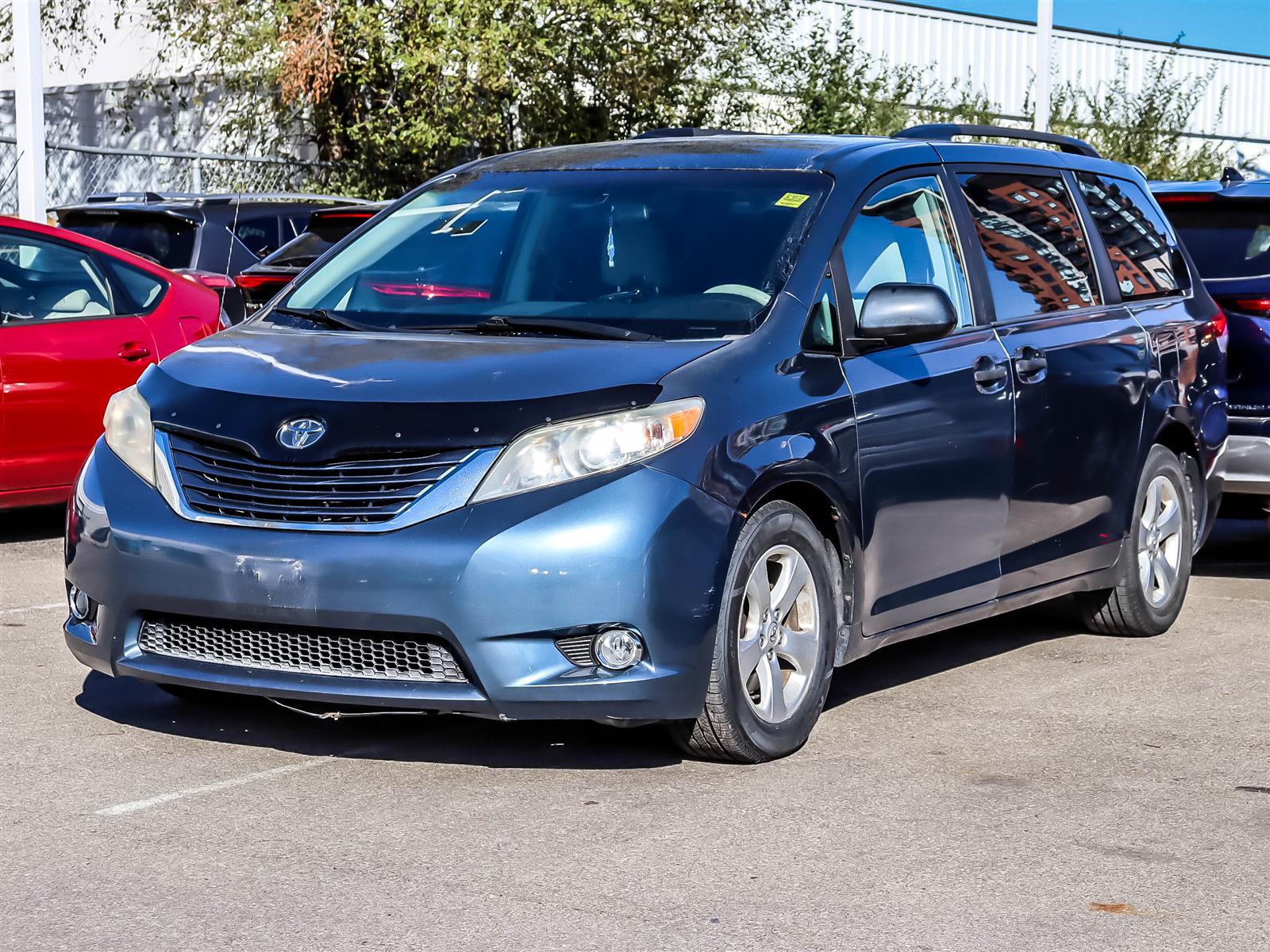 2014 Toyota Sienna Base - Main View