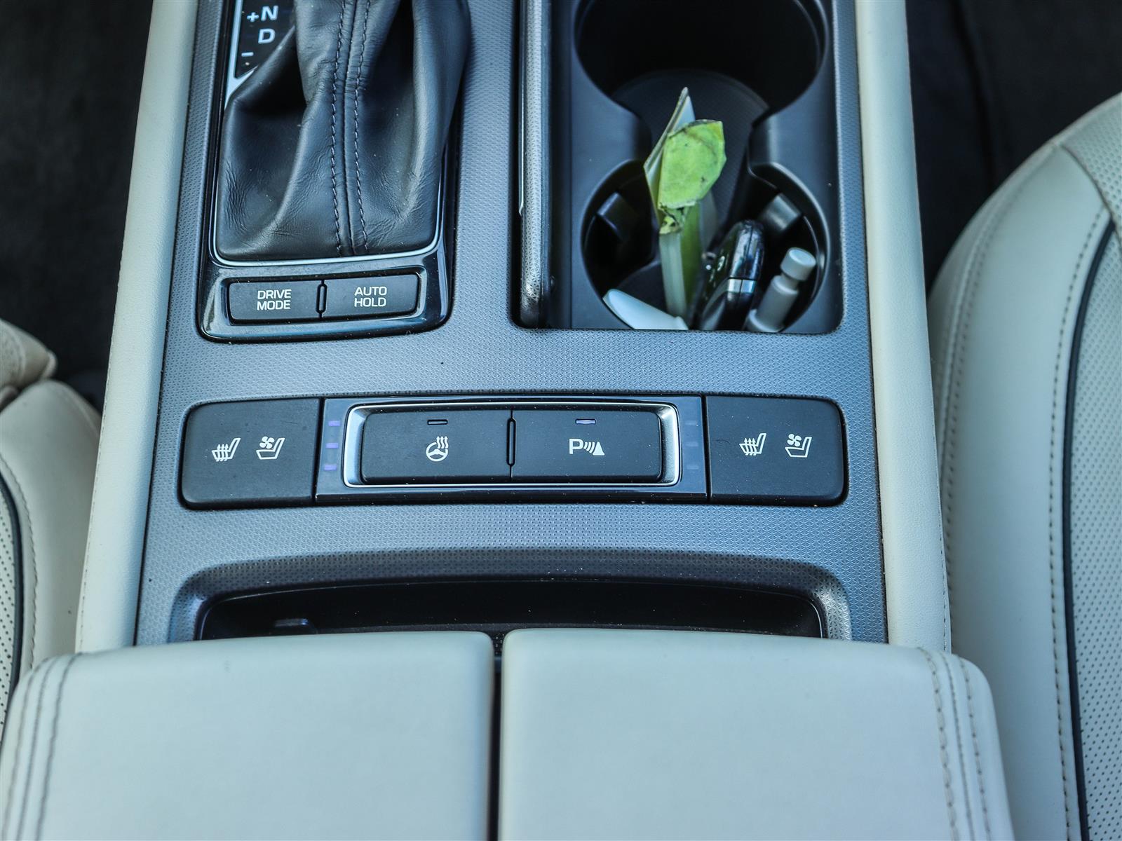 2015 Hyundai Genesis 4dr Sdn Technology - Thumbnail 16