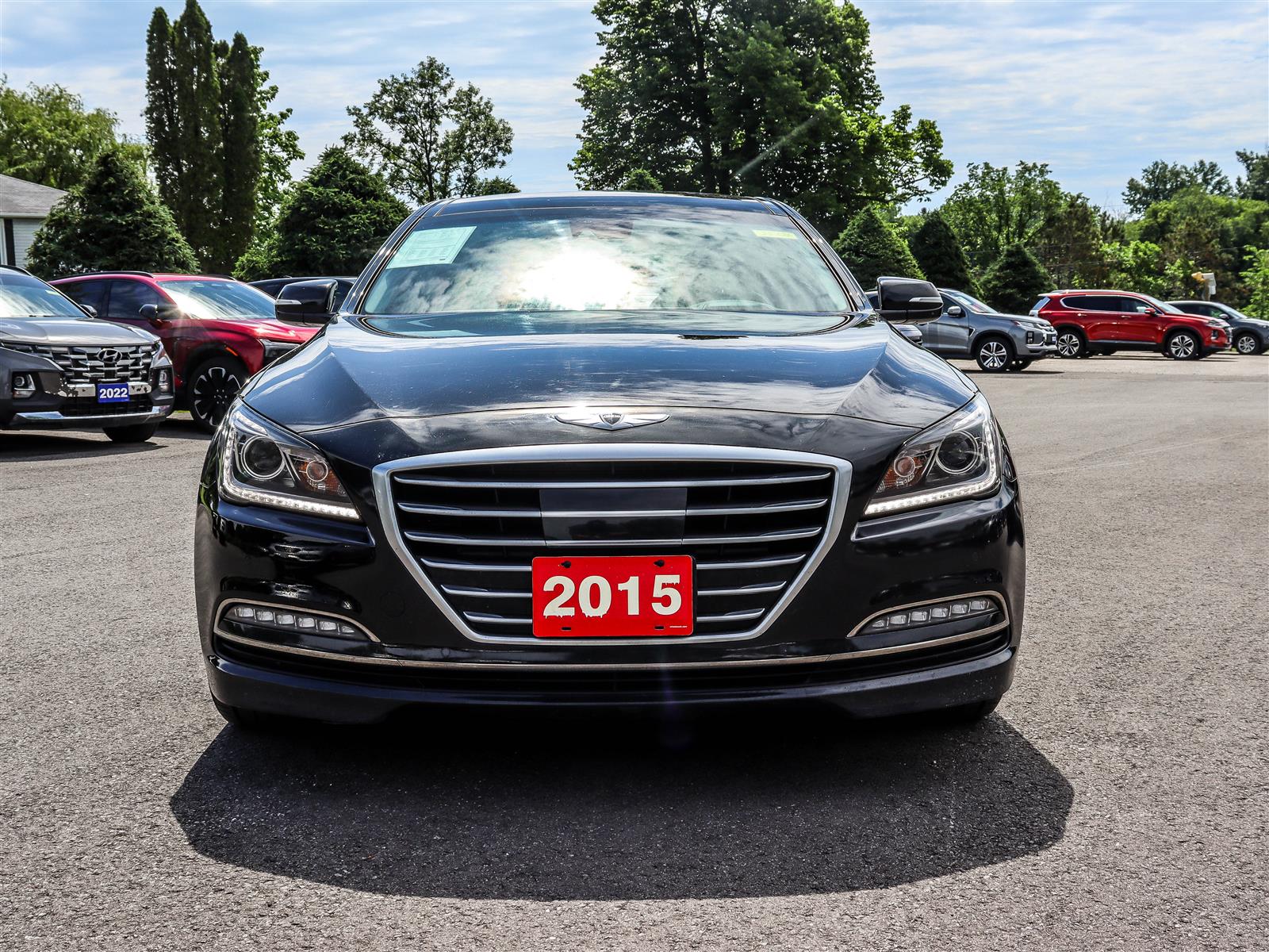 2015 Hyundai Genesis 4dr Sdn Technology - Thumbnail 2