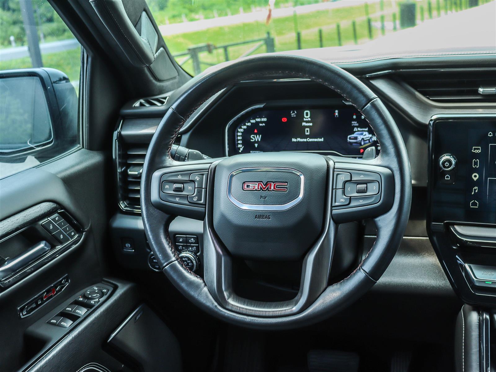 2024 GMC Sierra 1500 4WD Crew Cab 147 AT4X - Thumbnail 11