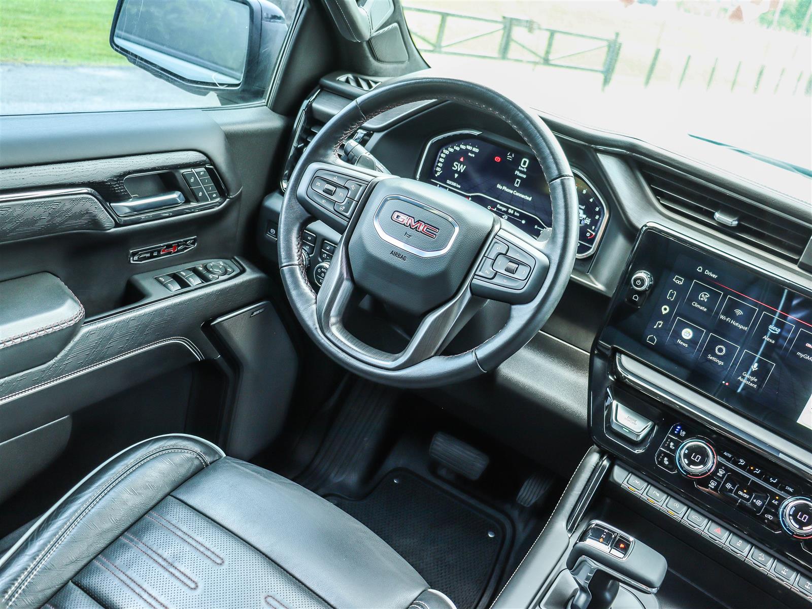 2024 GMC Sierra 1500 4WD Crew Cab 147 AT4X - Thumbnail 13