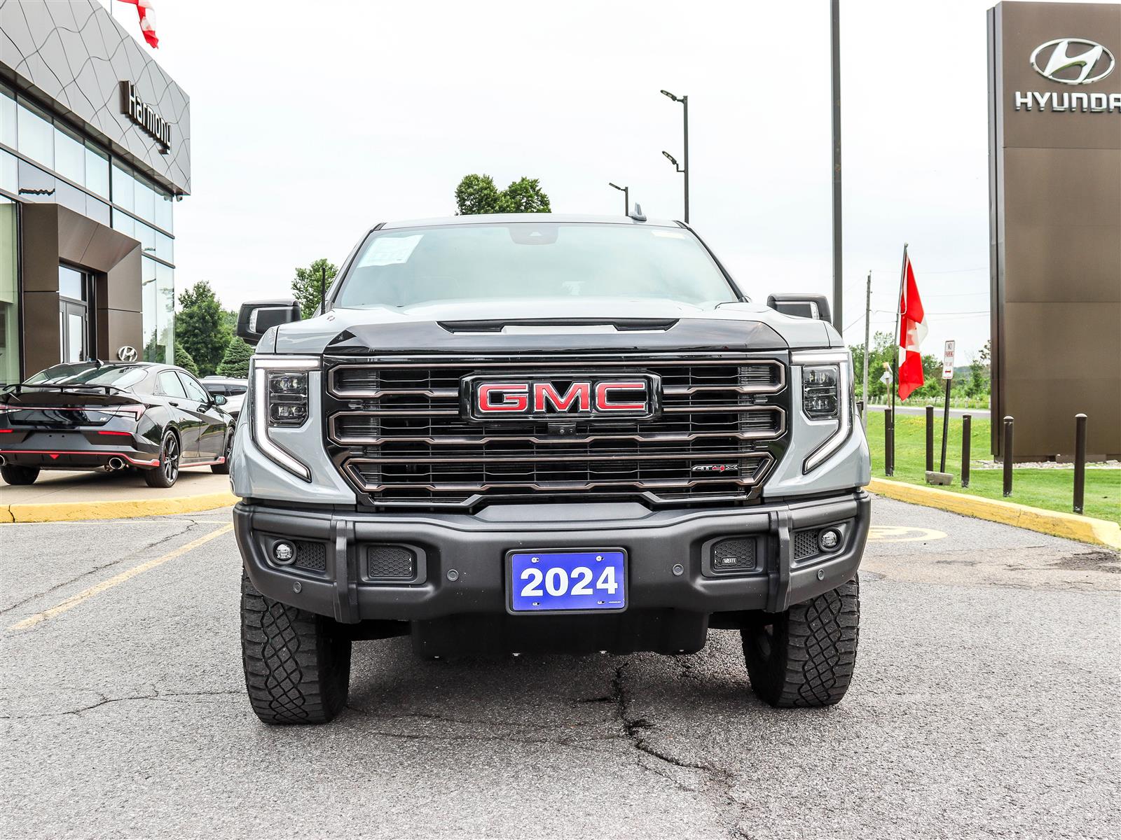 2024 GMC Sierra 1500 4WD Crew Cab 147 AT4X - Thumbnail 2