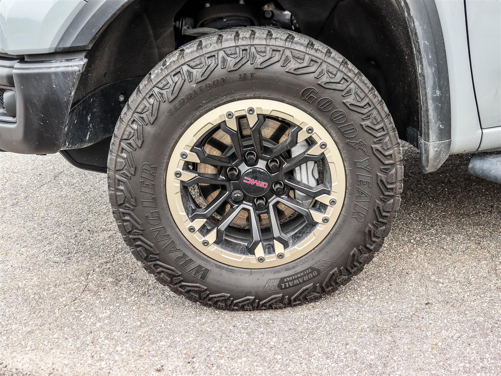 2024 GMC Sierra 1500 4WD Crew Cab 147 AT4X - Thumbnail 22