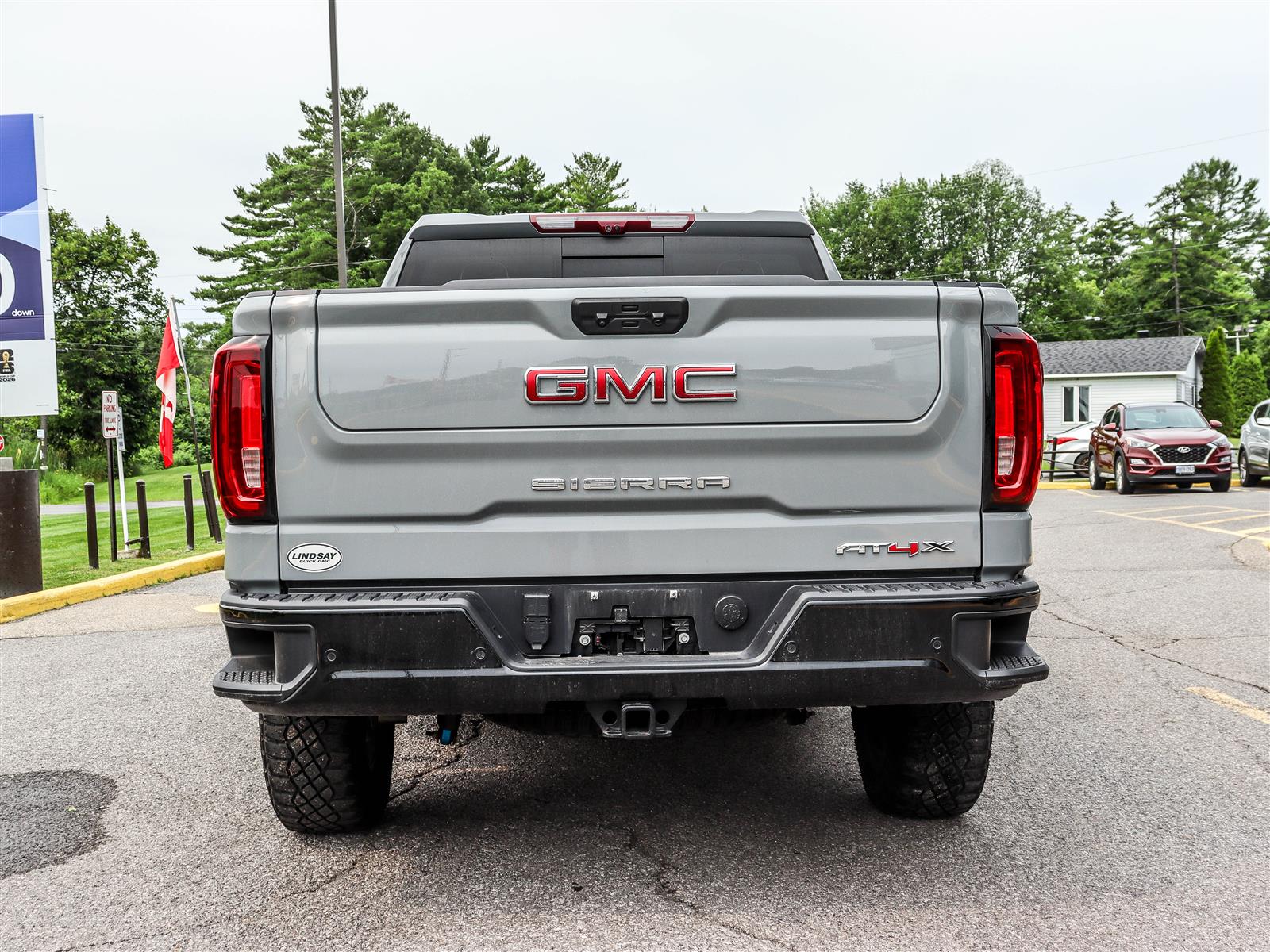 2024 GMC Sierra 1500 4WD Crew Cab 147 AT4X - Thumbnail 4
