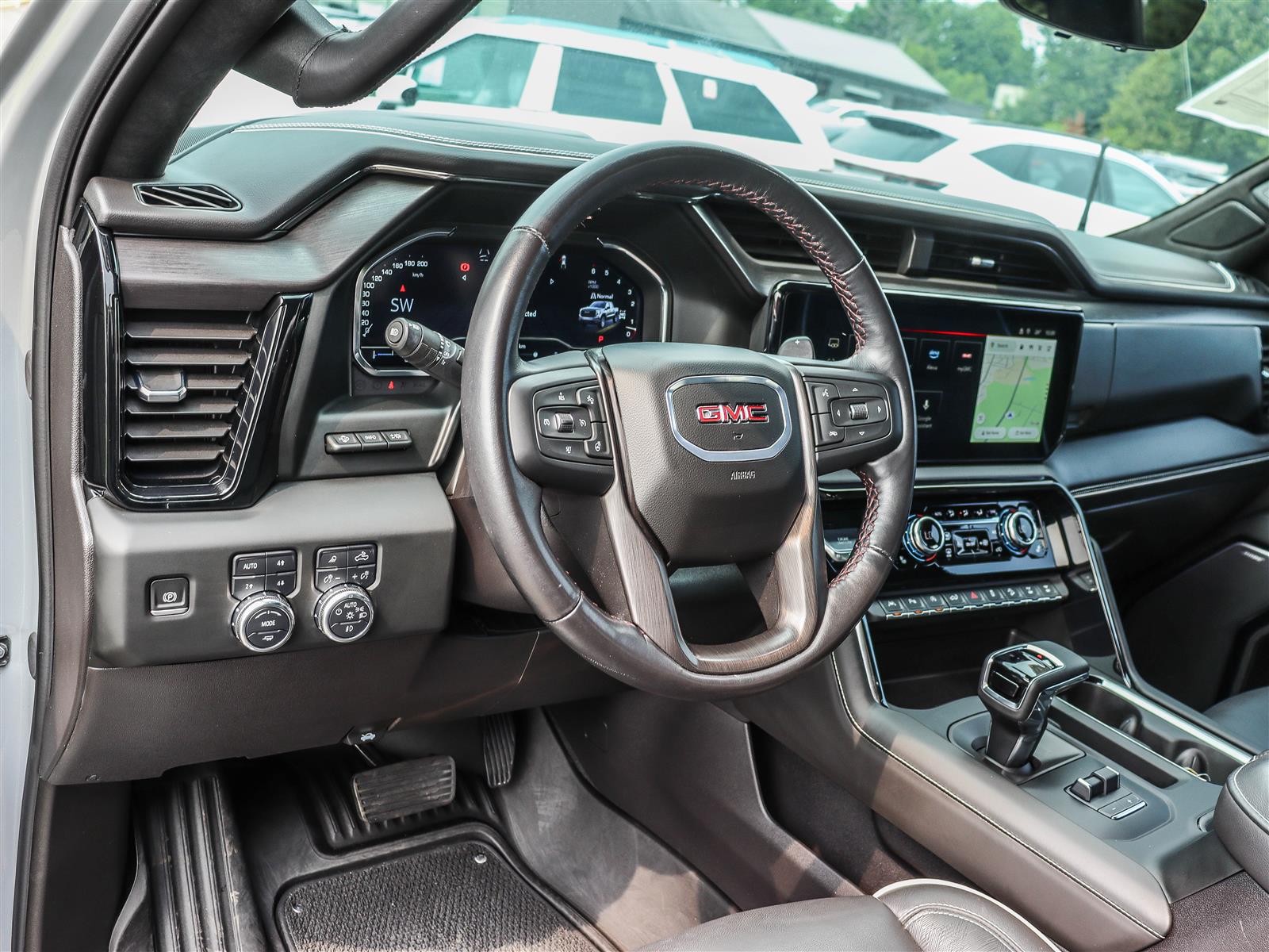 2024 GMC Sierra 1500 4WD Crew Cab 147 AT4X - Thumbnail 9