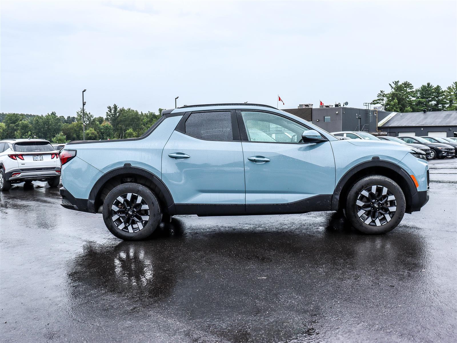 2025 Hyundai Santa Cruz Preferred - Thumbnail 3