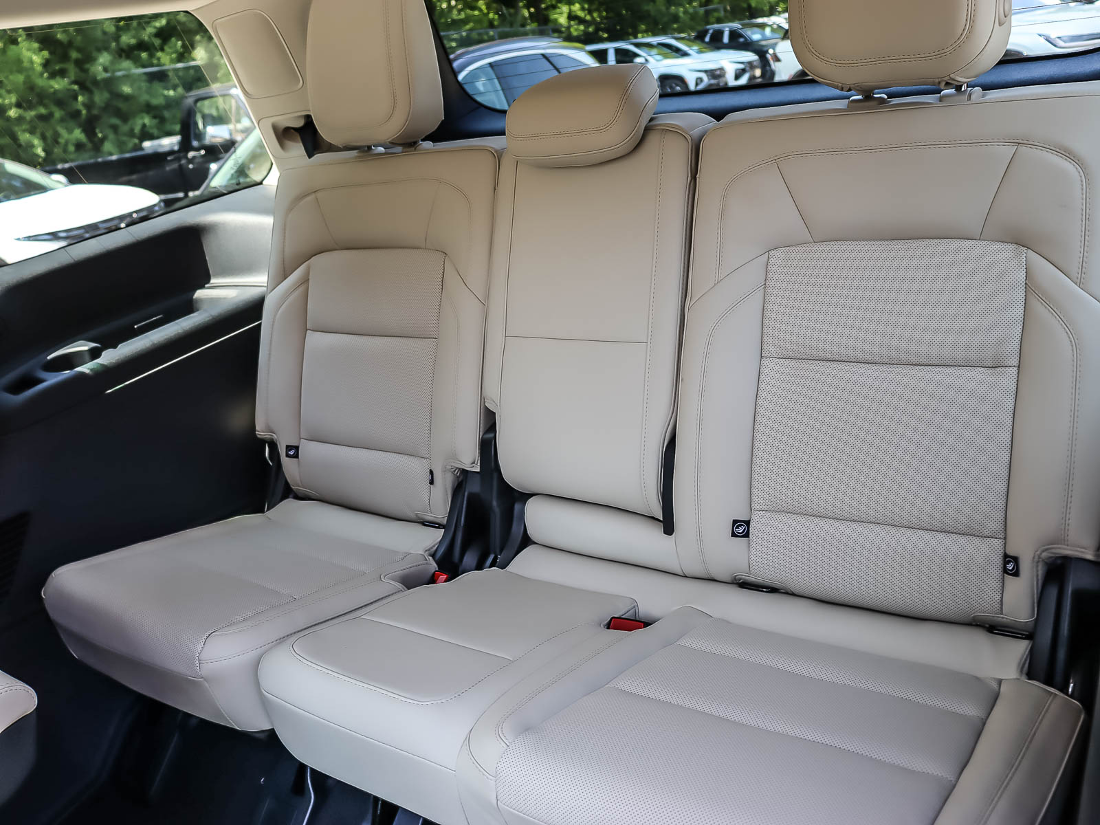 2027 Lincoln Navigator Reserve - Thumbnail 17