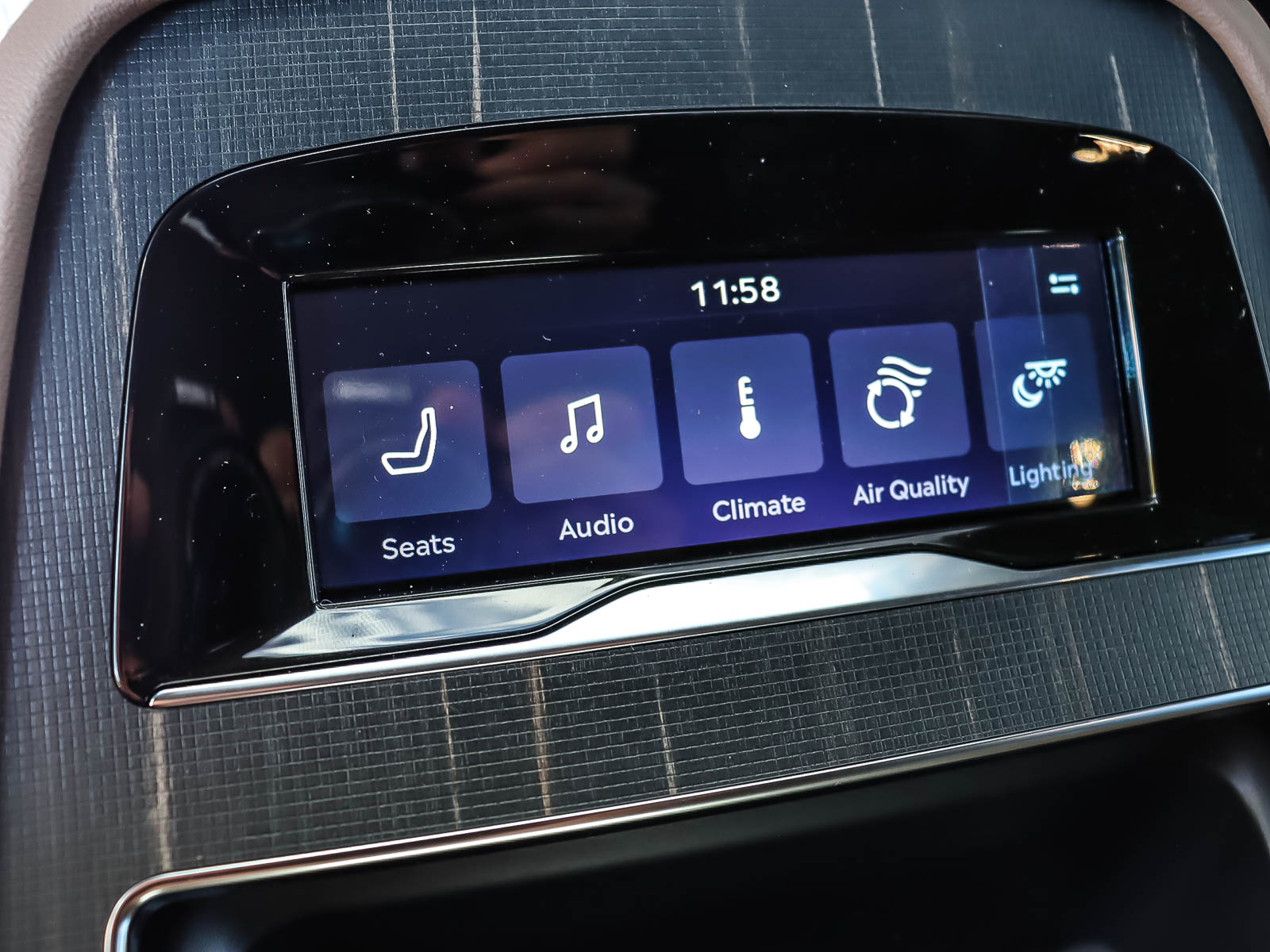 2027 Lincoln Navigator Black Label - Thumbnail 14