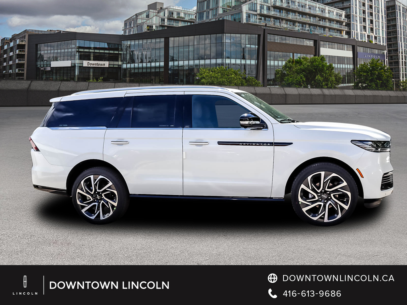 2027 Lincoln Navigator Black Label - Thumbnail 3