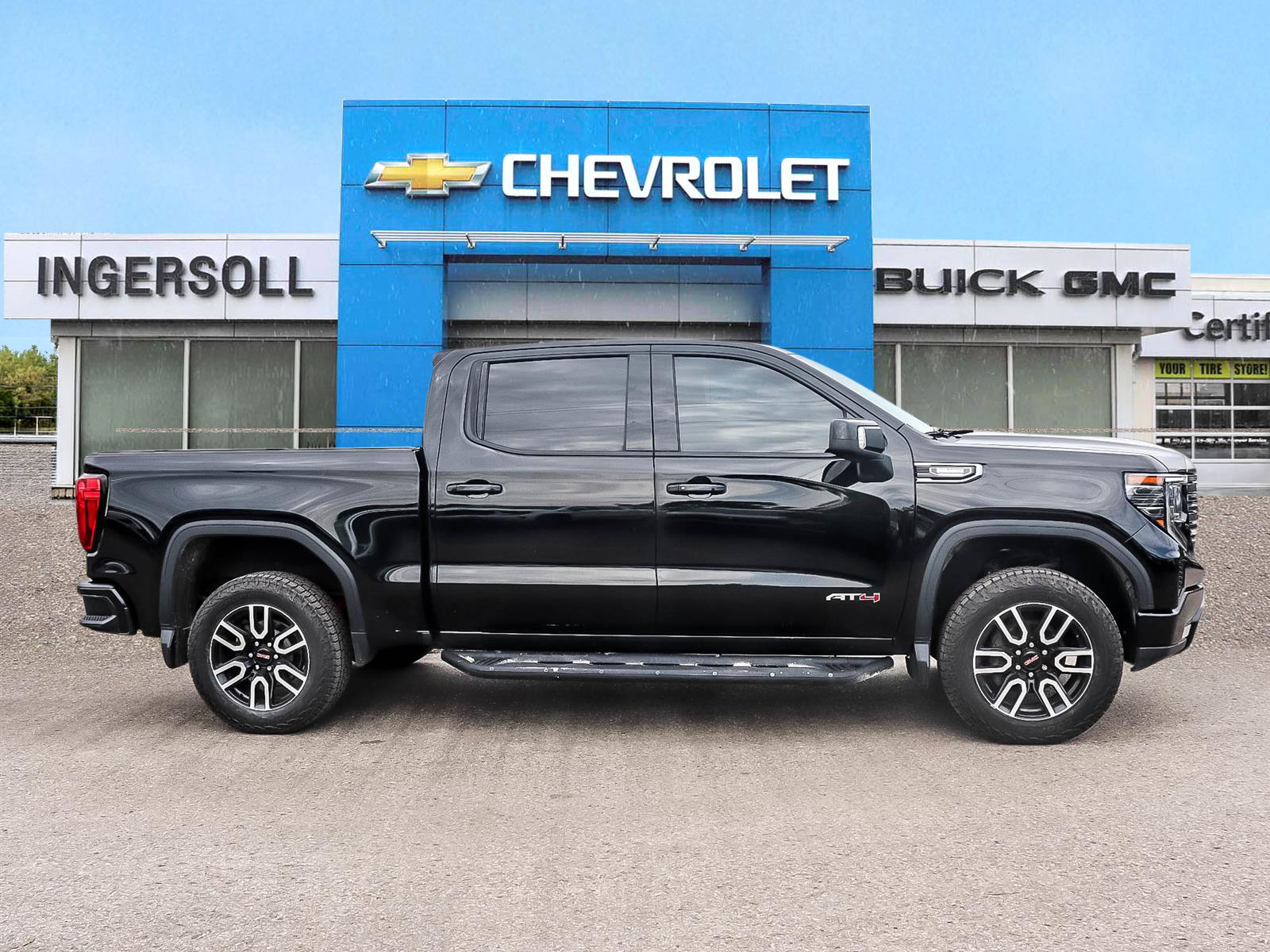 2022 GMC Sierra 1500 AT4 | NEW TIRES | 4WD | DIESEL | - Thumbnail 3