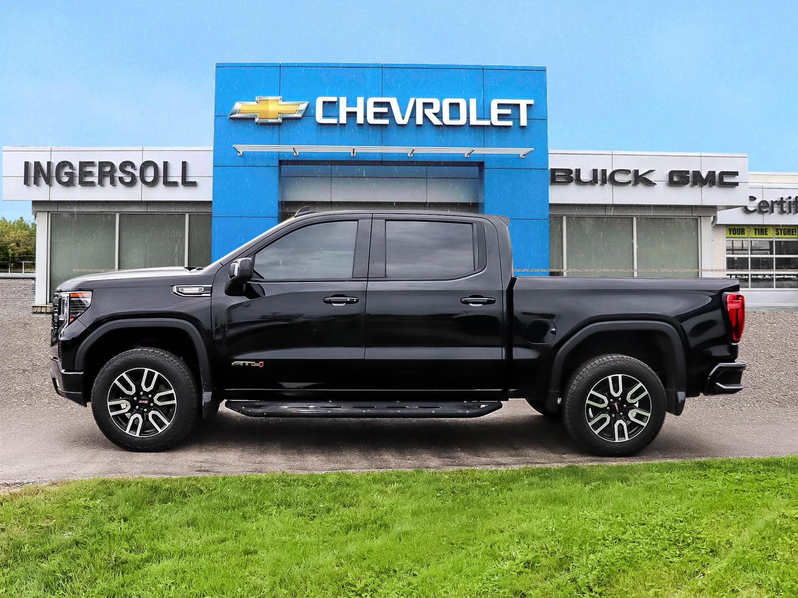 2022 GMC Sierra 1500 AT4 | NEW TIRES | 4WD | DIESEL | - Thumbnail 5