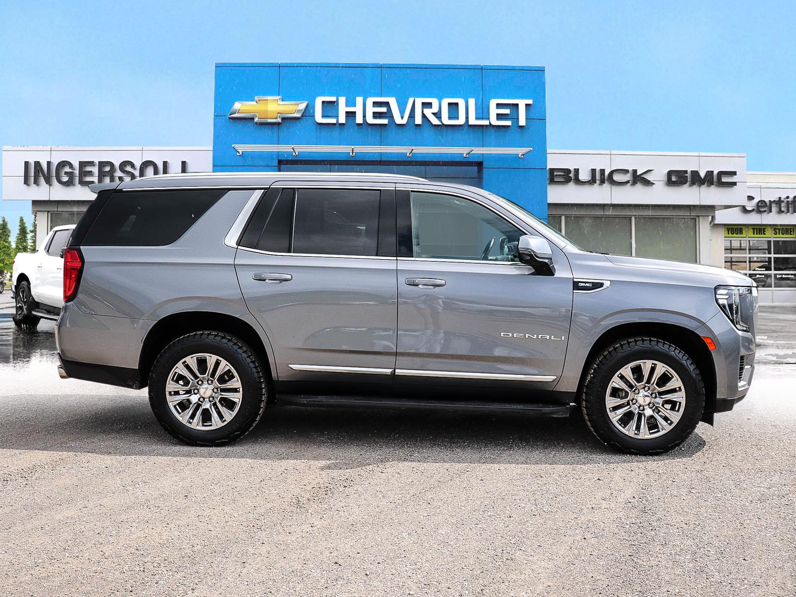 2021 GMC Yukon DENALI | PANO ROOF | ONE OWNER | LOCAL TRADE | NO ACCIDENTS | - Thumbnail 3