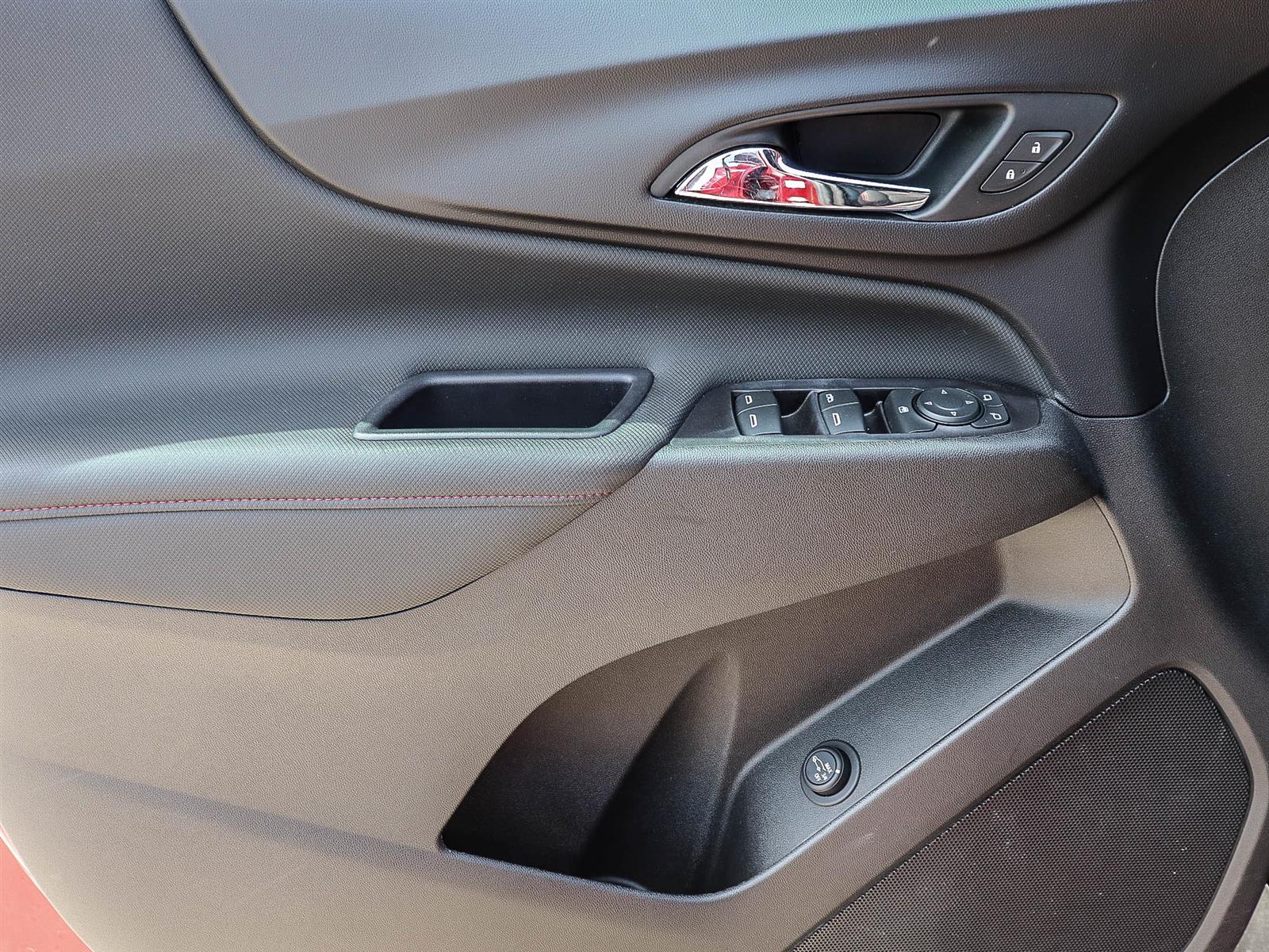 2022 Chevrolet Equinox RS AWD | CarPlay | Heated Seats - Thumbnail 8