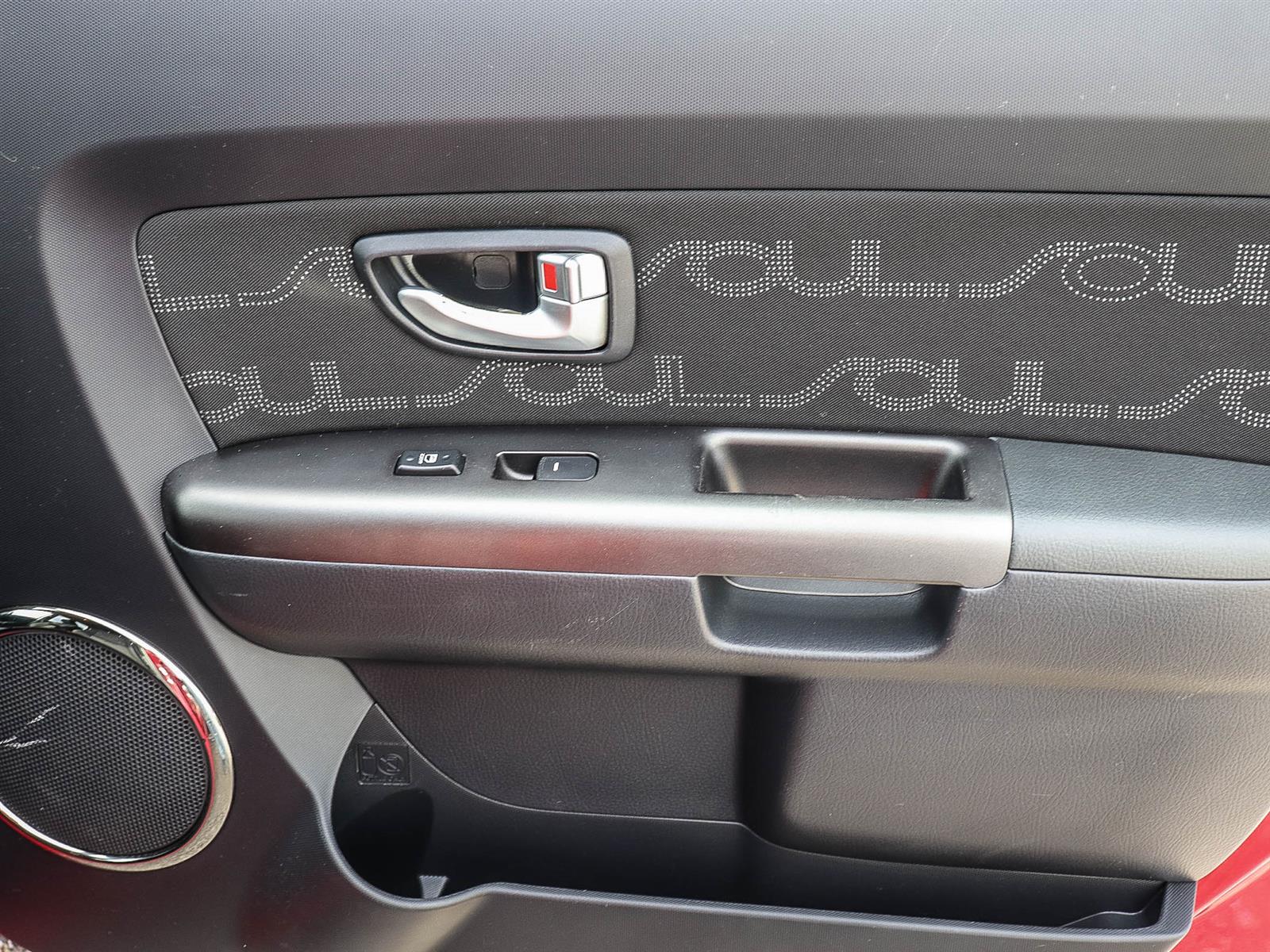 2013 Kia Soul 4U - Thumbnail 18