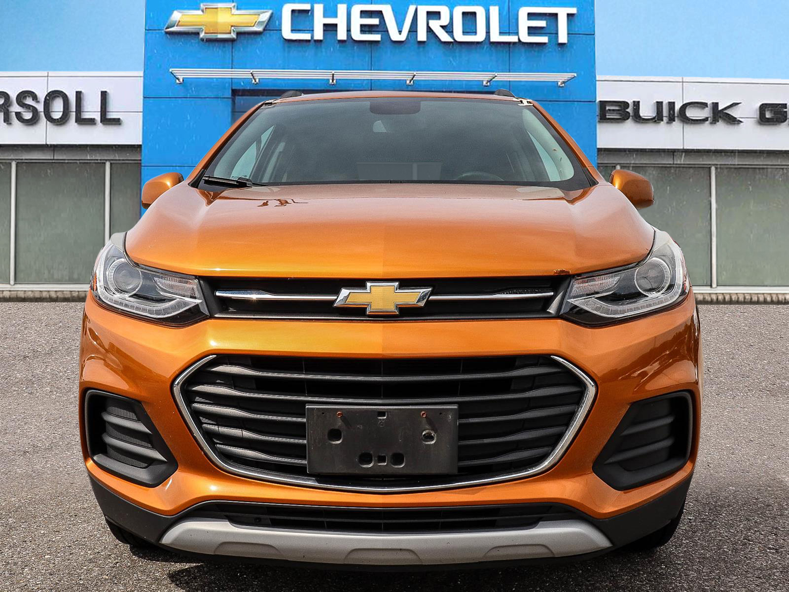 2017 Chevrolet Trax LT - Thumbnail 2