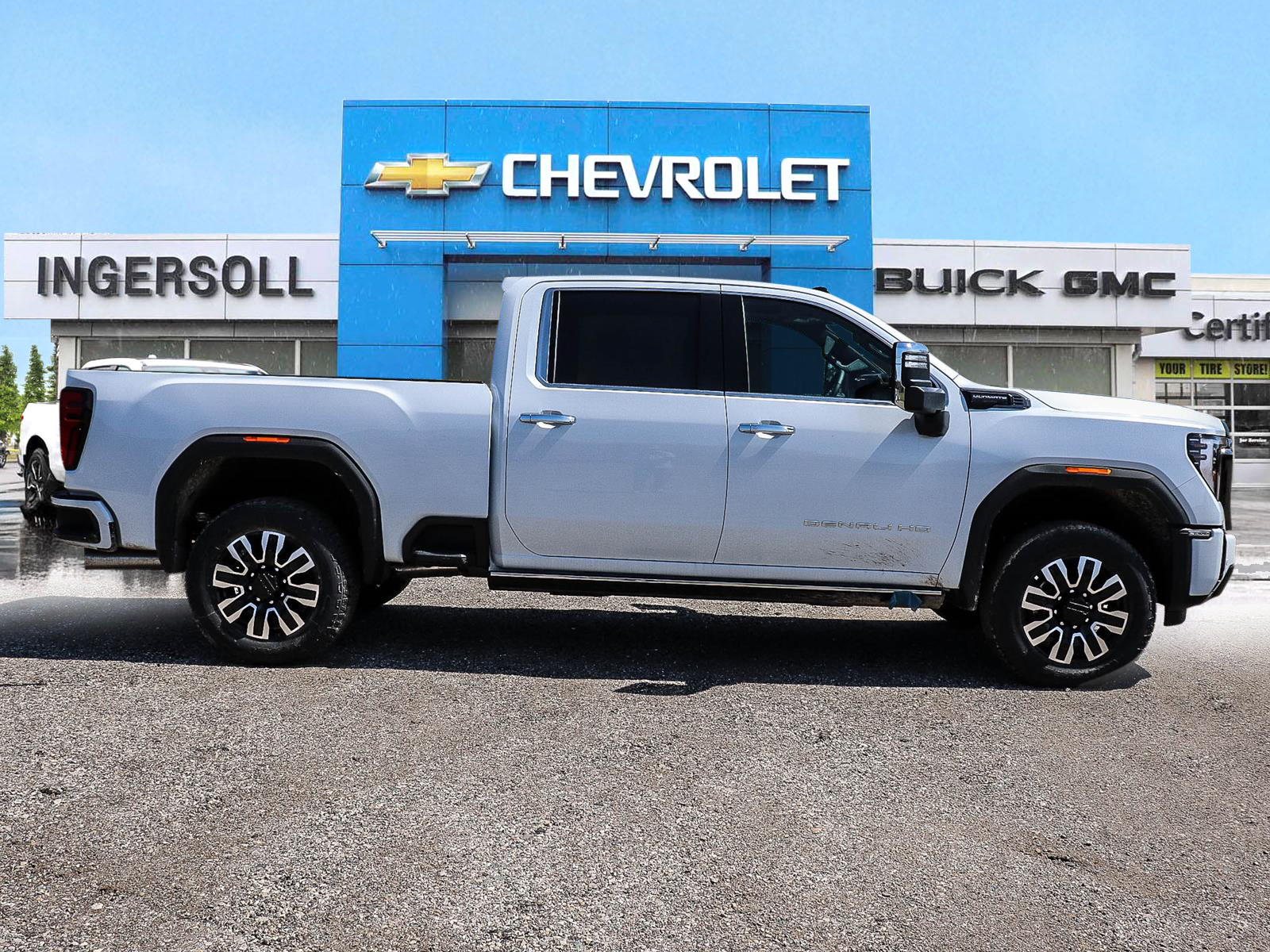 2026 GMC Sierra 2500 HD DENALI ULTIMATE - Thumbnail 3