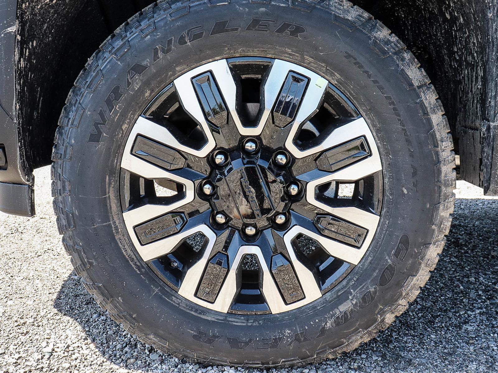 2026 GMC Sierra 2500 HD DENALI ULTIMATE - Thumbnail 6