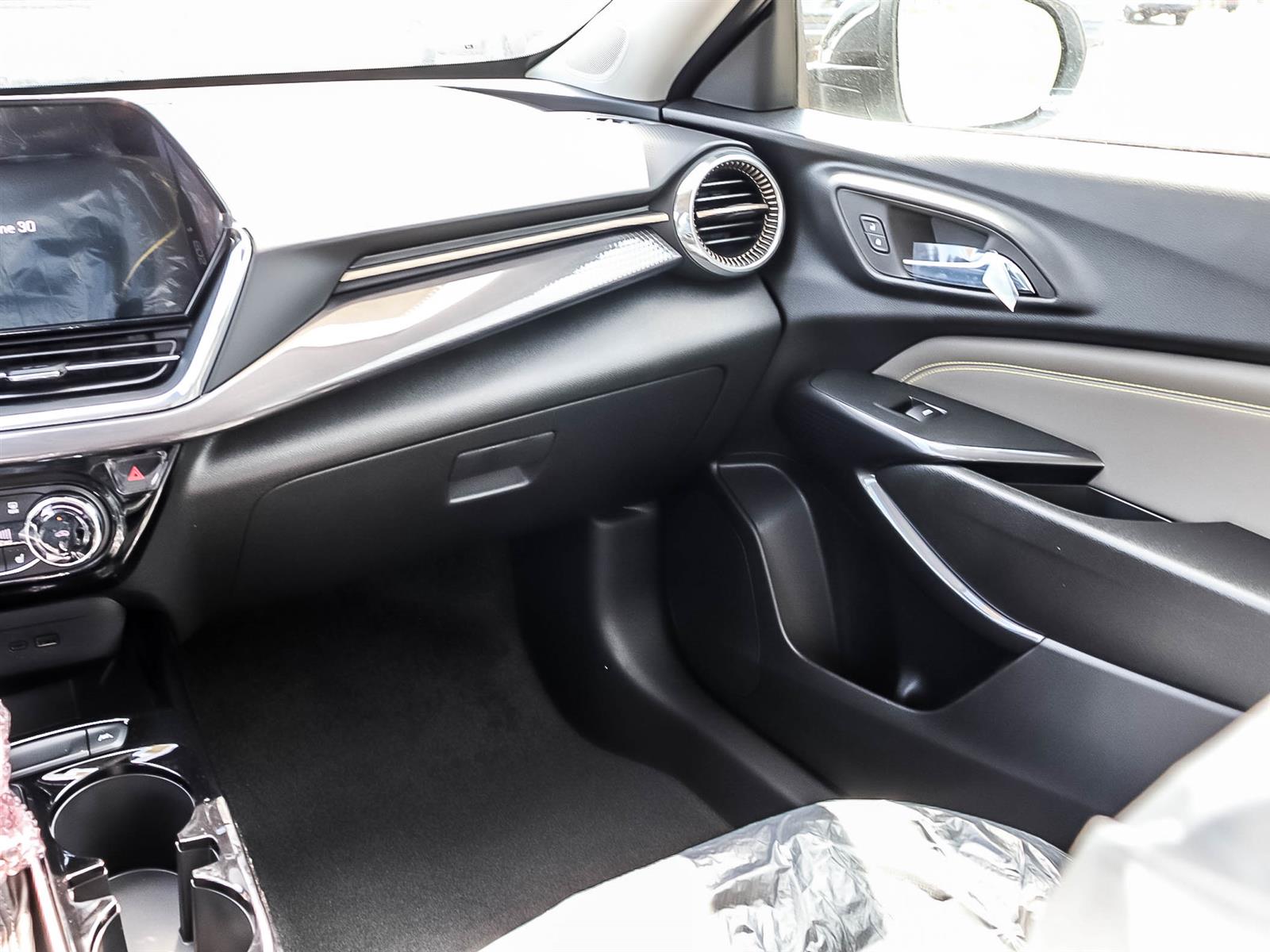 2026 Chevrolet Trax FWD ACTIV - Thumbnail 17