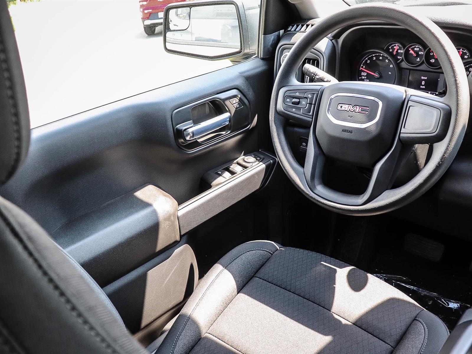 2026 GMC Sierra 1500 PRO - Thumbnail 14